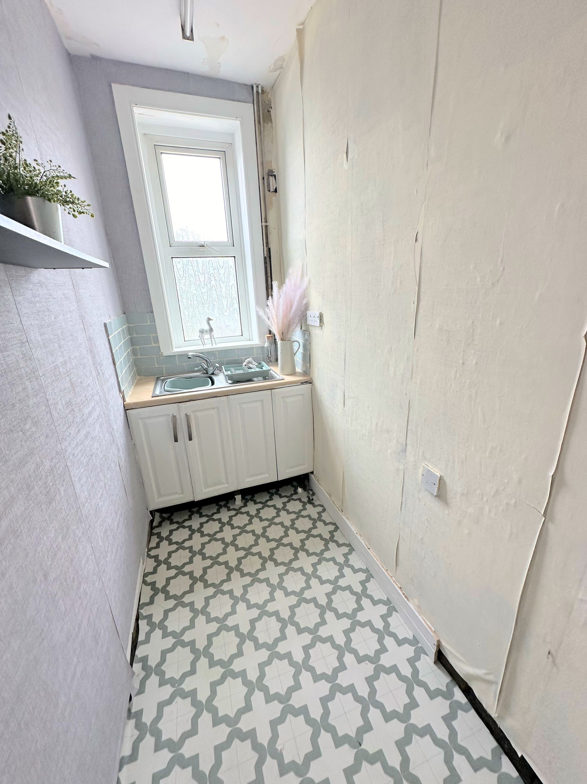 2 bed terraced house for sale in Woodside Crescent, Halifax  - Property Image 11