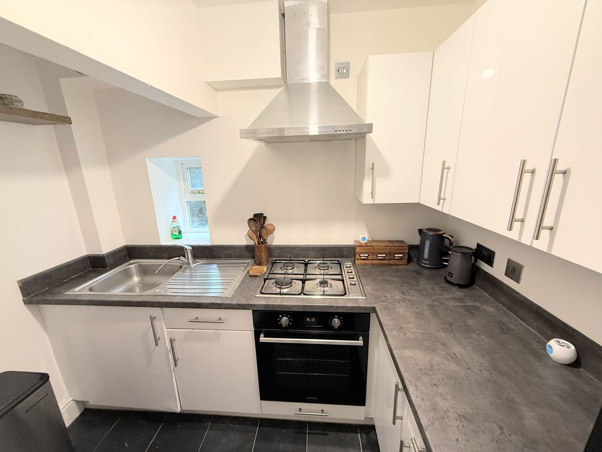 2 bed end of terrace house for sale in Spindle Street, Halifax  - Property Image 3