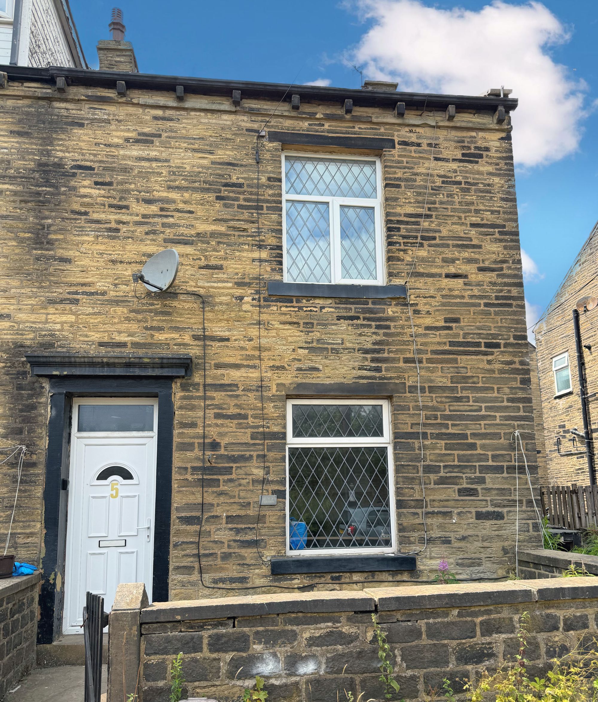 2 bed end of terrace house to rent in Dickens Street, Halifax, HX2