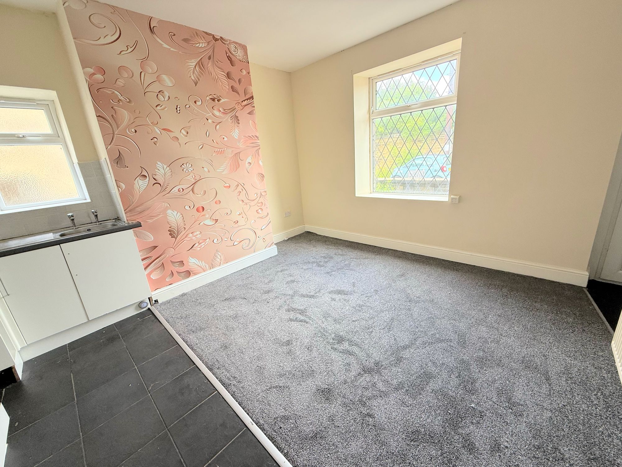 2 bed end of terrace house to rent in Dickens Street, Halifax  - Property Image 6