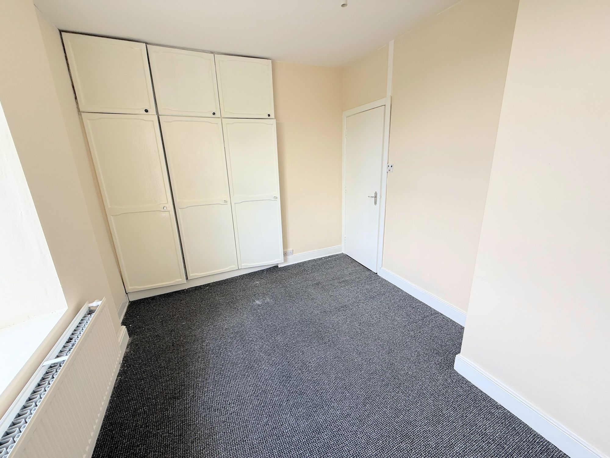 2 bed end of terrace house to rent in Dickens Street, Halifax  - Property Image 3