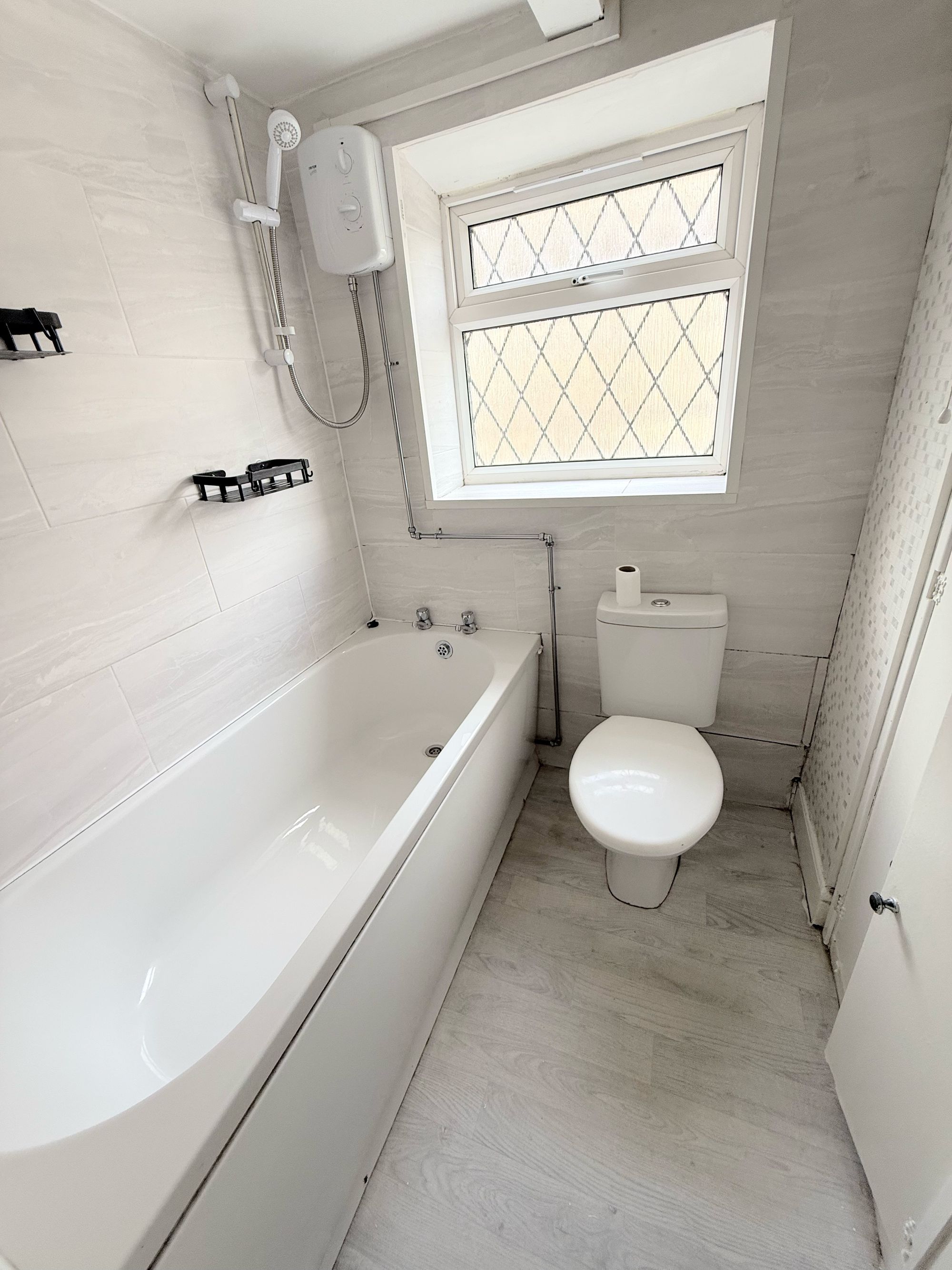 2 bed end of terrace house to rent in Dickens Street, Halifax  - Property Image 9