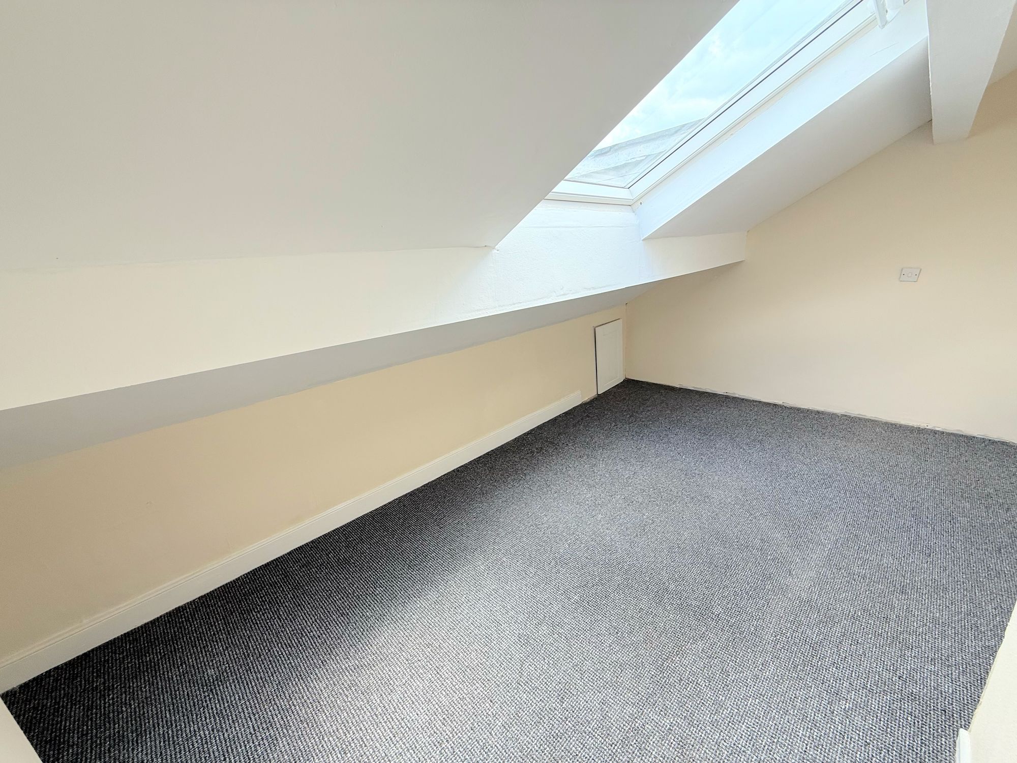 2 bed end of terrace house to rent in Dickens Street, Halifax  - Property Image 10
