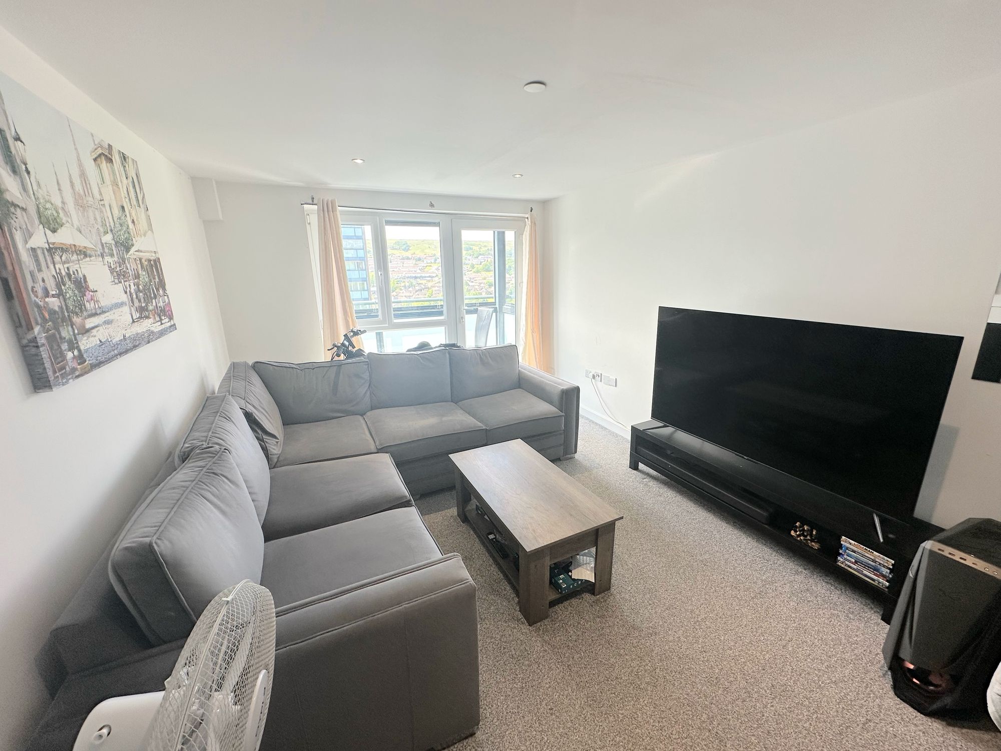 2 bed apartment for sale in Wheatley Court, Halifax  - Property Image 3