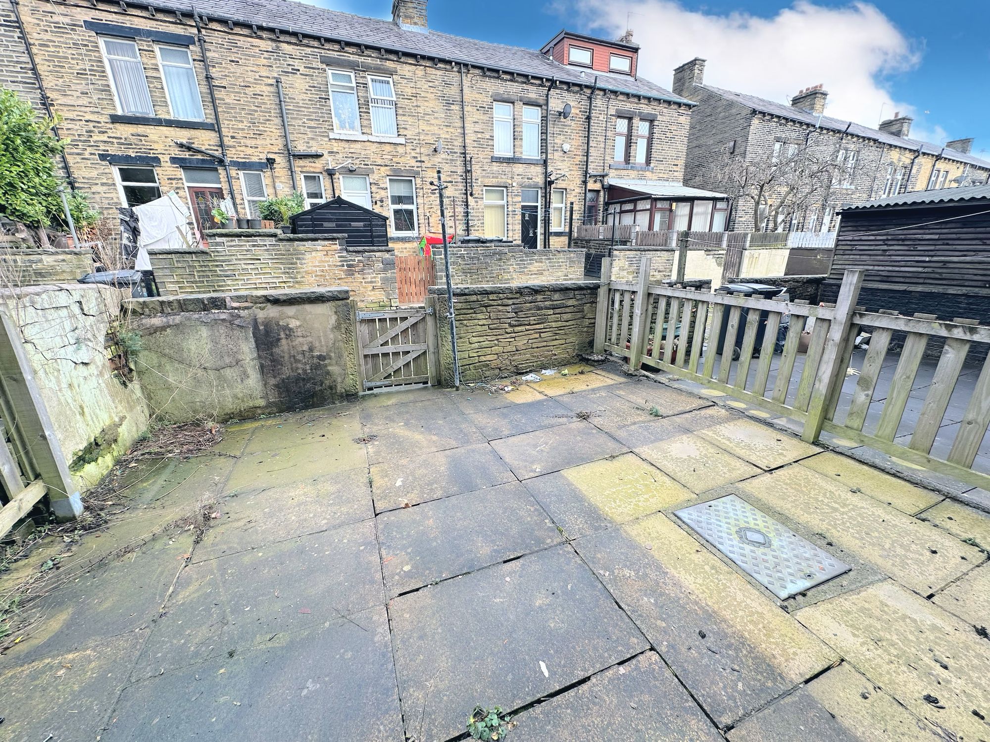 2 bed mid-terraced house to rent in Woodside Road, Halifax  - Property Image 12