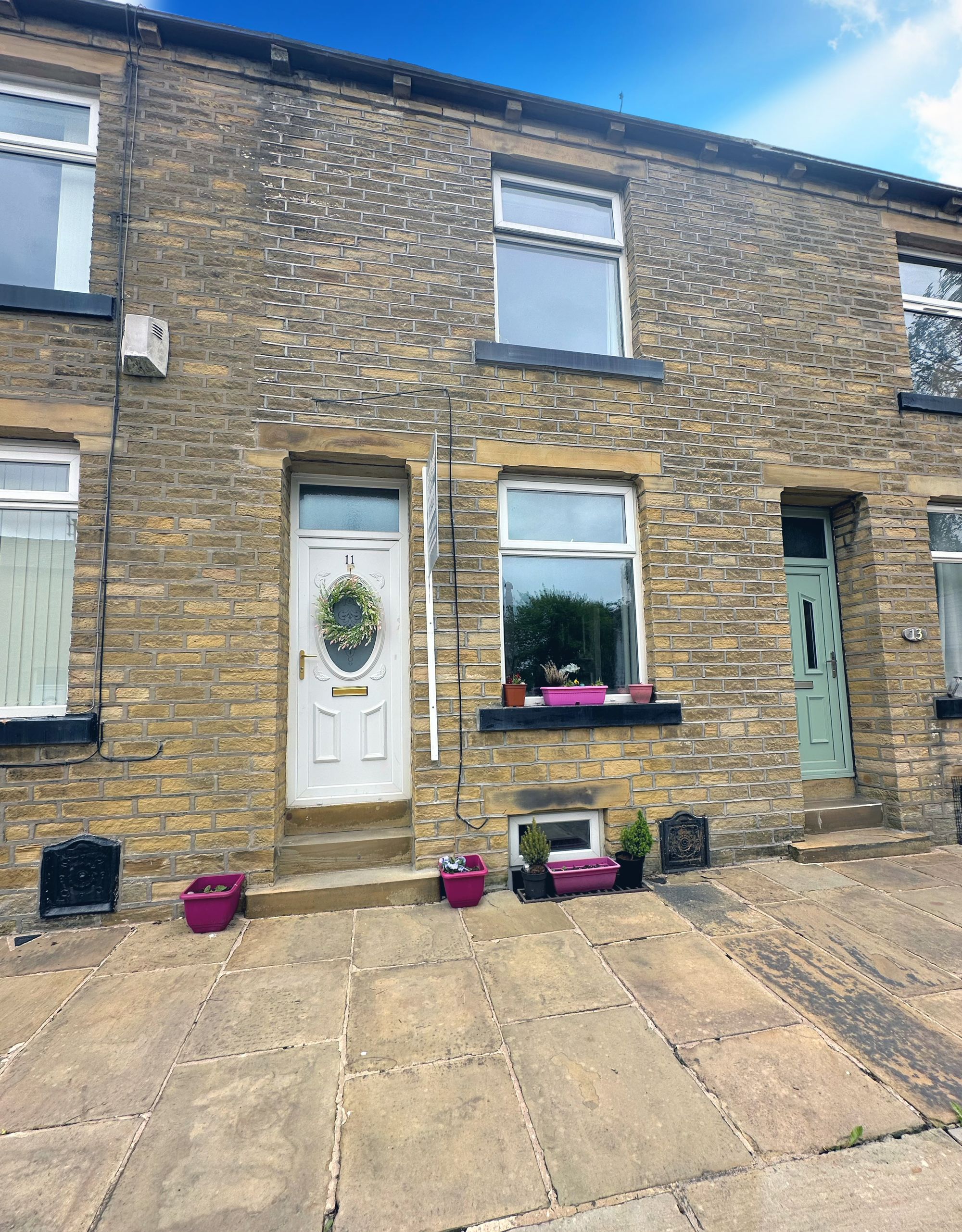 2 bed mid-terraced house for sale in Chester Place, Halifax, HX3