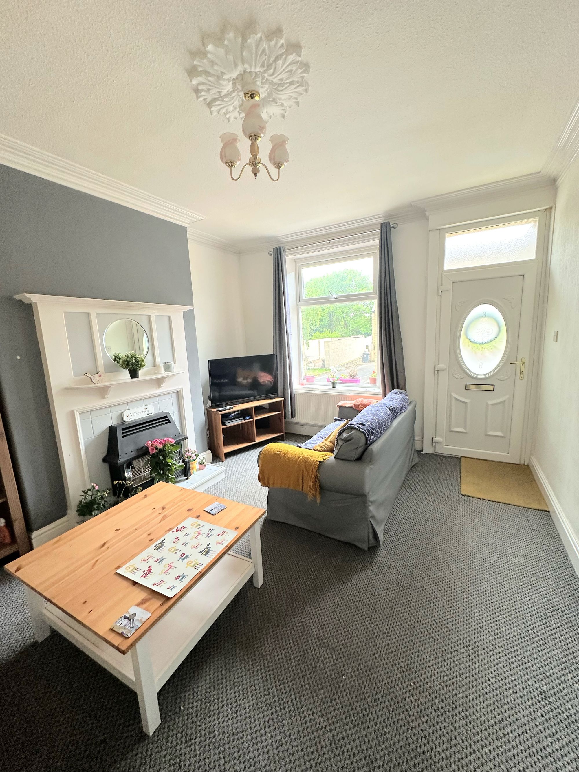 2 bed mid-terraced house for sale in Chester Place, Halifax  - Property Image 2