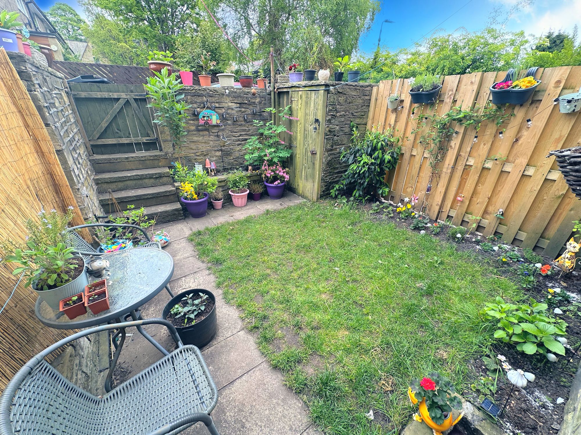 2 bed mid-terraced house for sale in Chester Place, Halifax  - Property Image 26