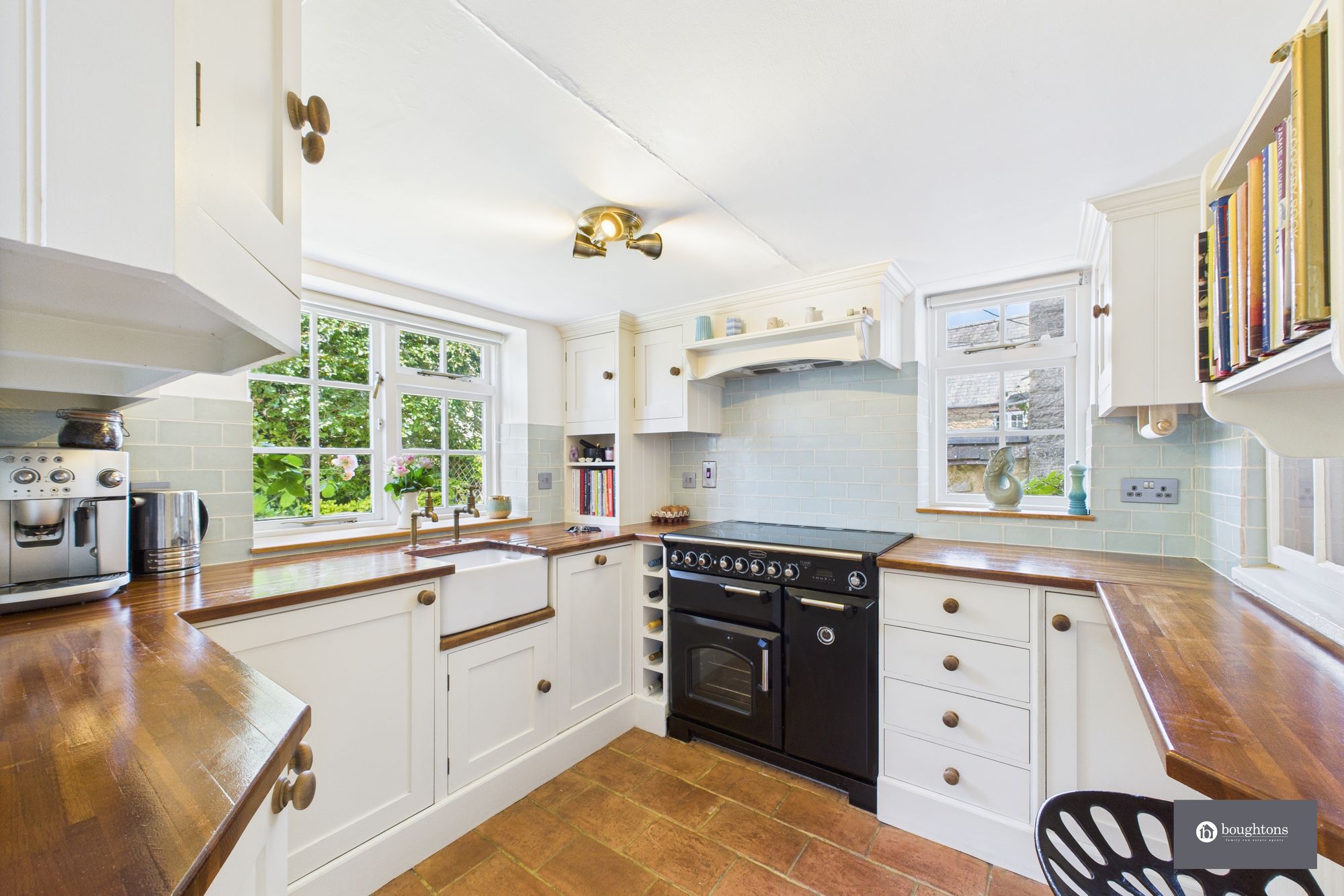 3 bed terraced house for sale in Church Street, Brackley 1