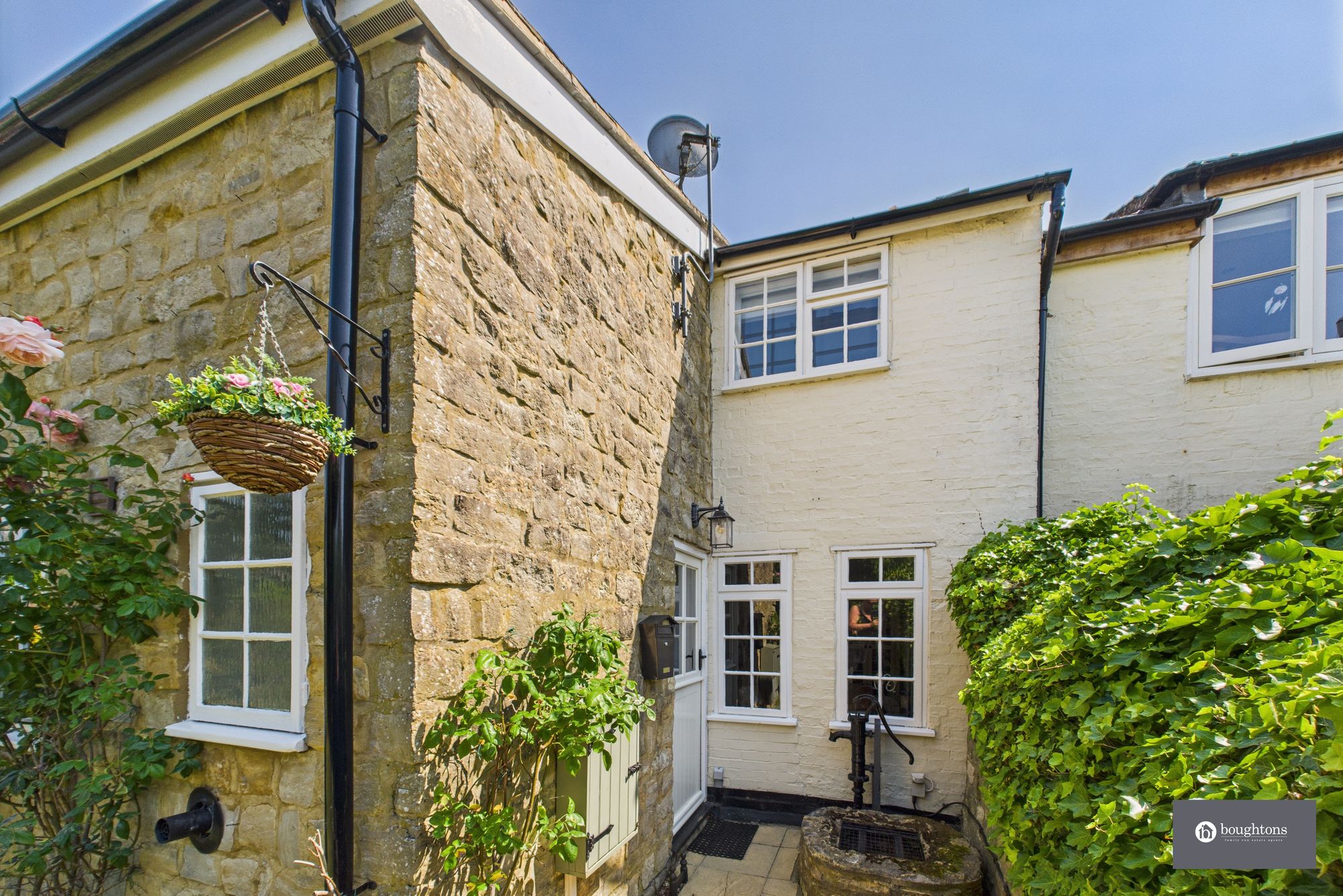 3 bed terraced house for sale in Church Street, Brackley 24