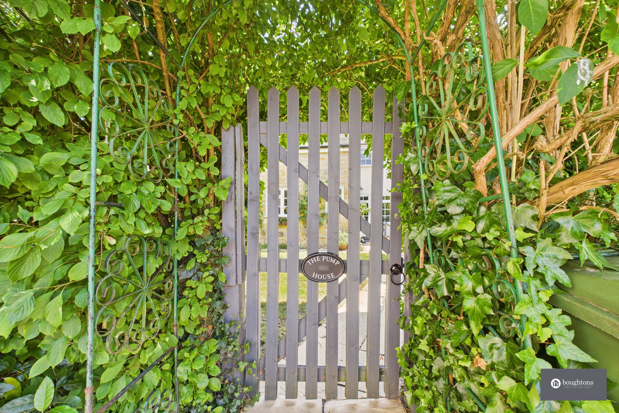 3 bed terraced house for sale in Church Street, Brackley 25