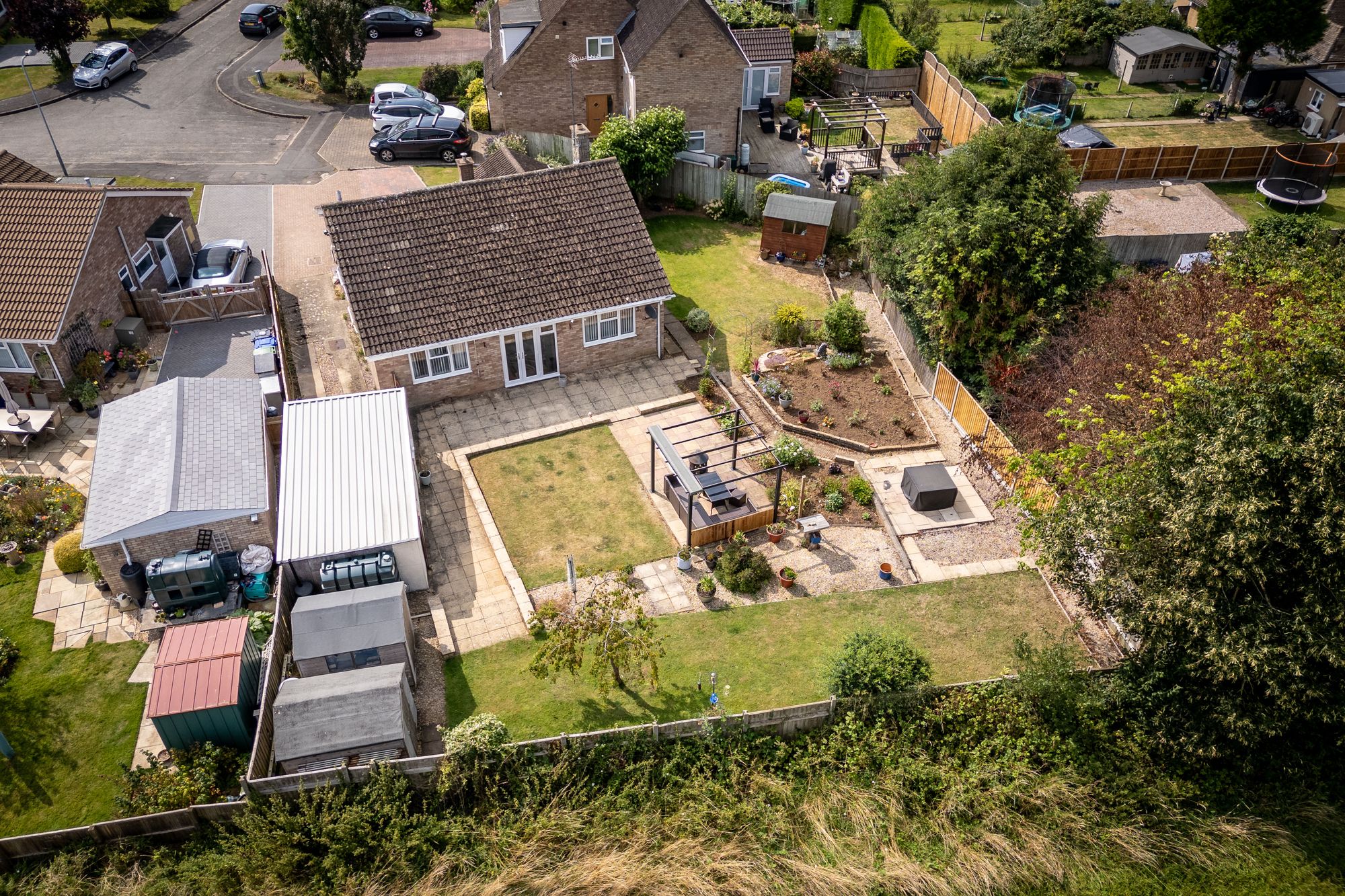 3 bed detached bungalow for sale in Thornhill, Banbury  - Property Image 3