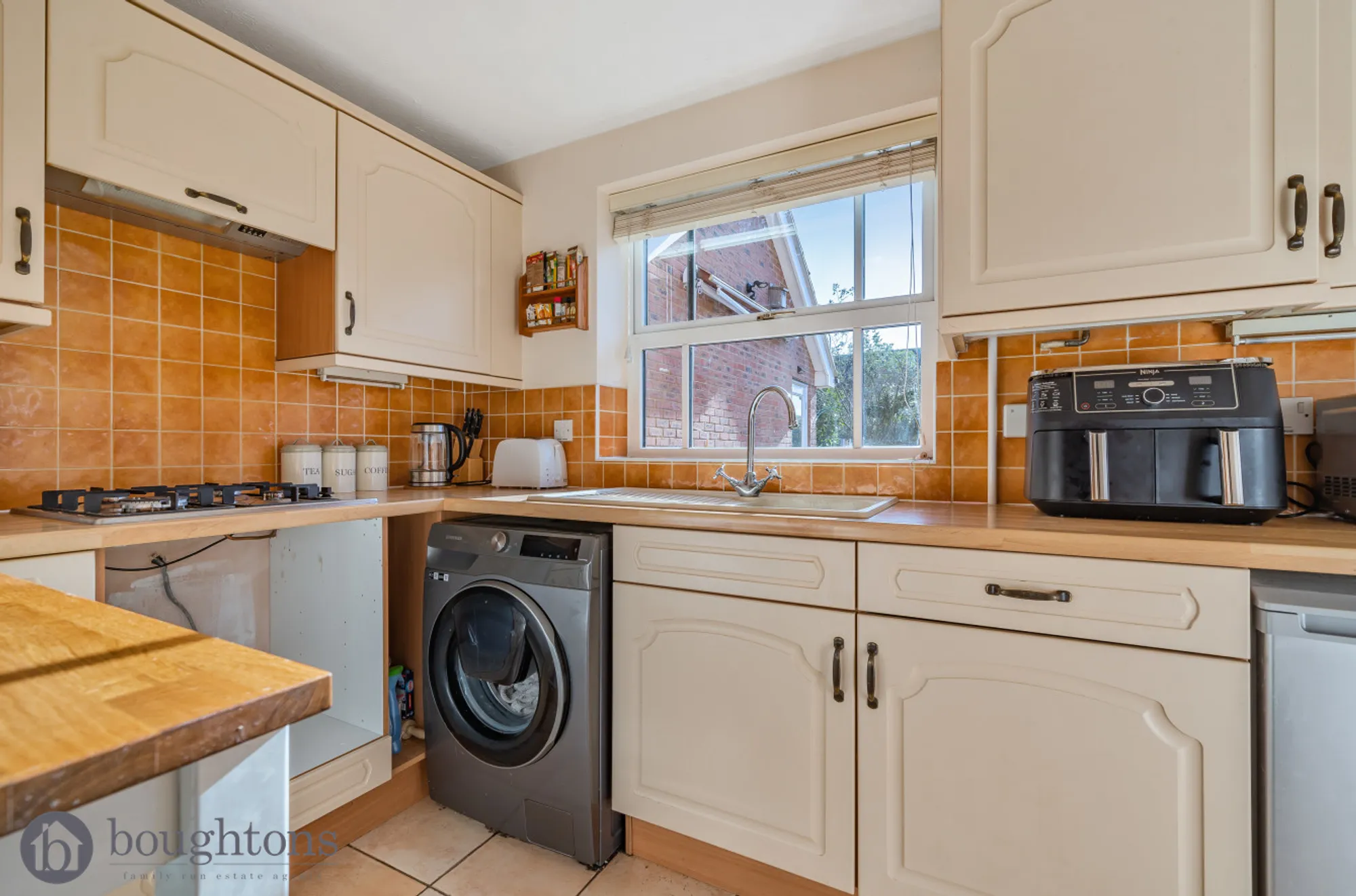 3 bed detached house for sale in Goldcrest Road, Brackley  - Property Image 10