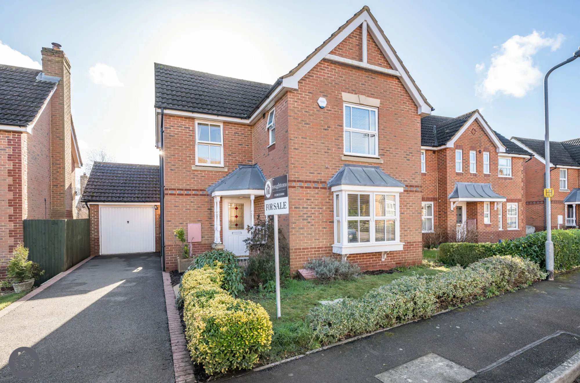 3 bed detached house for sale in Goldcrest Road, Brackley  - Property Image 1