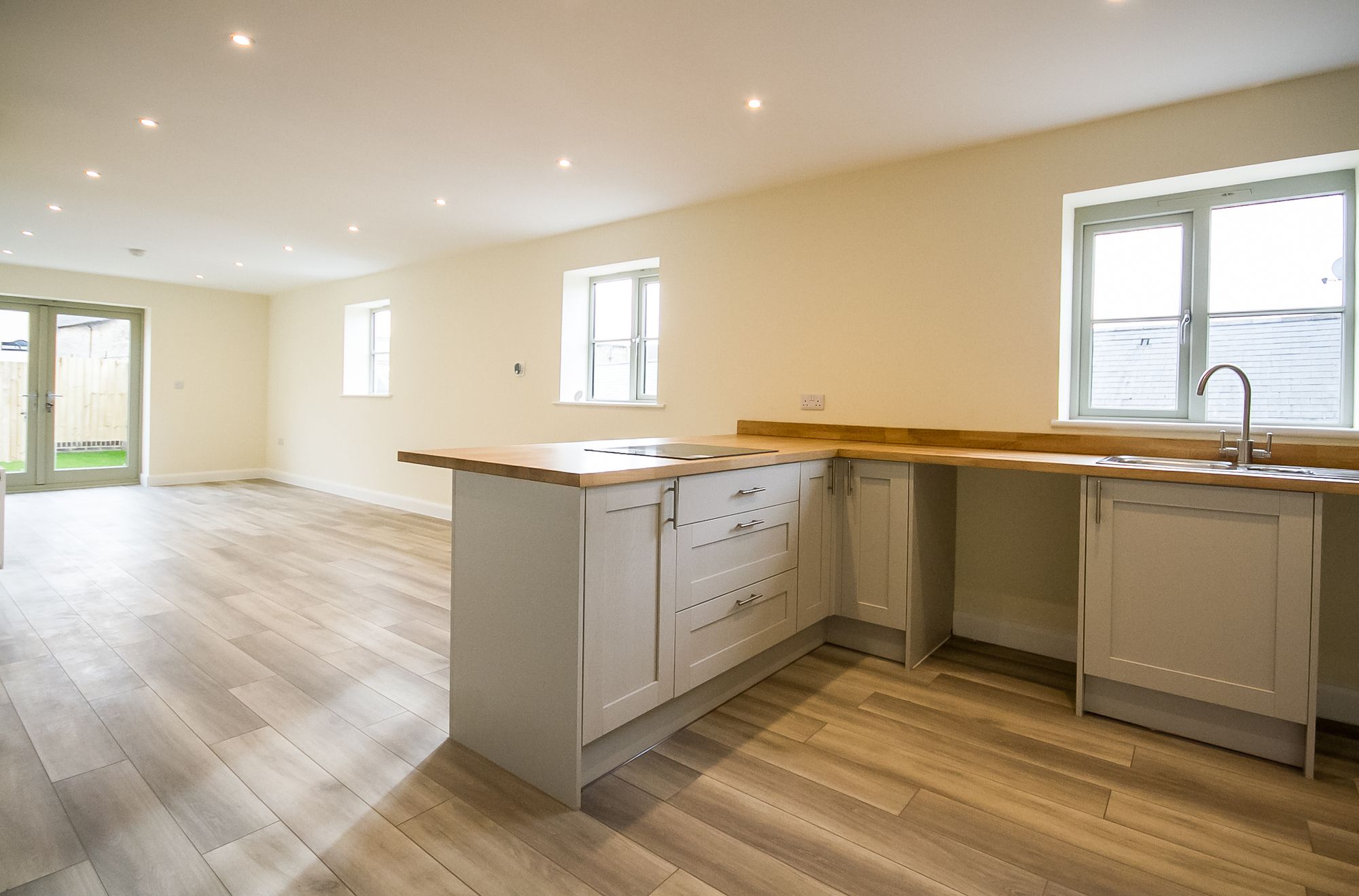 3 bed house for sale in Manor Road, Brackley  - Property Image 3