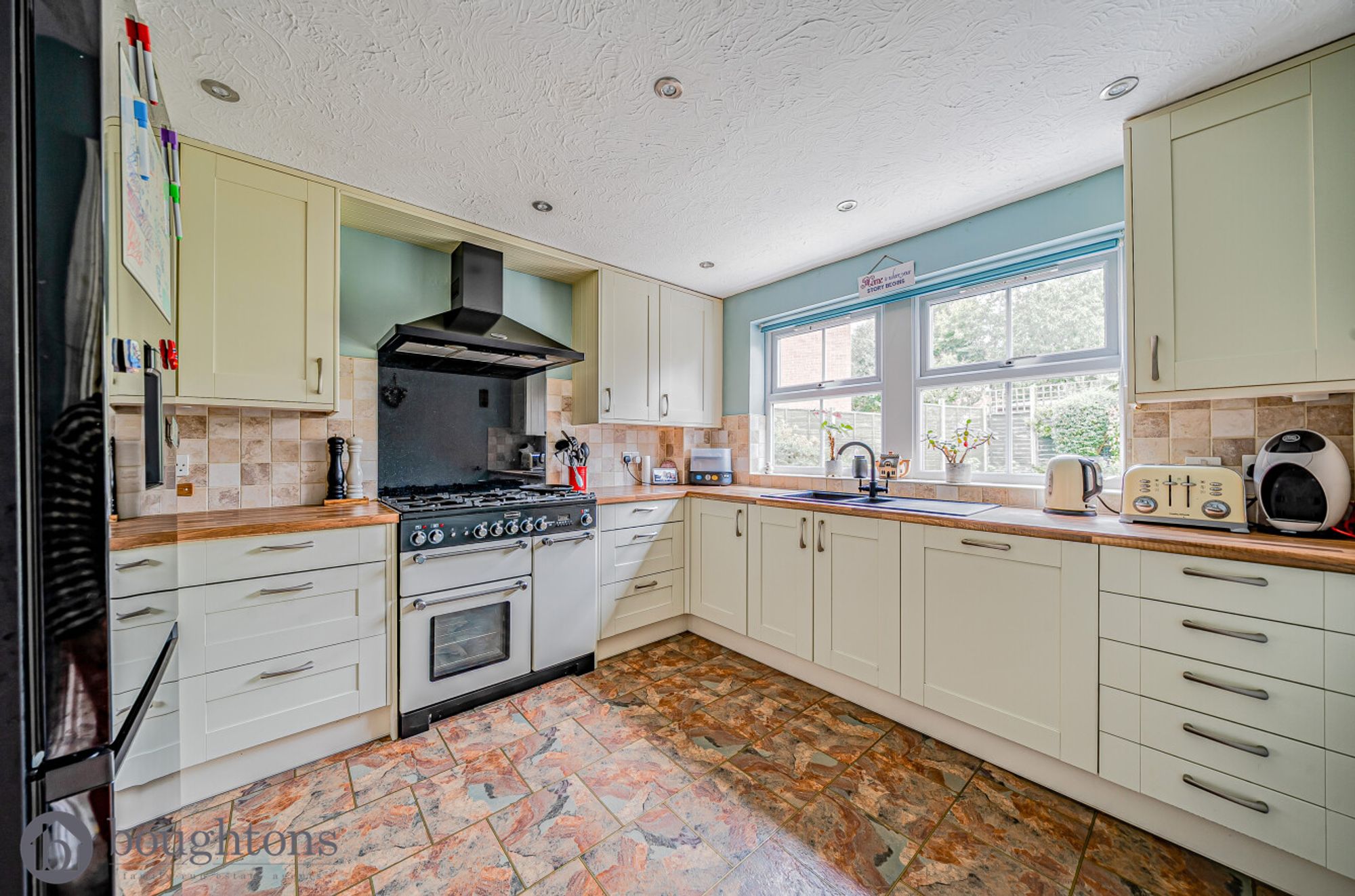 4 bed detached house for sale in Keble Road, Brackley  - Property Image 8