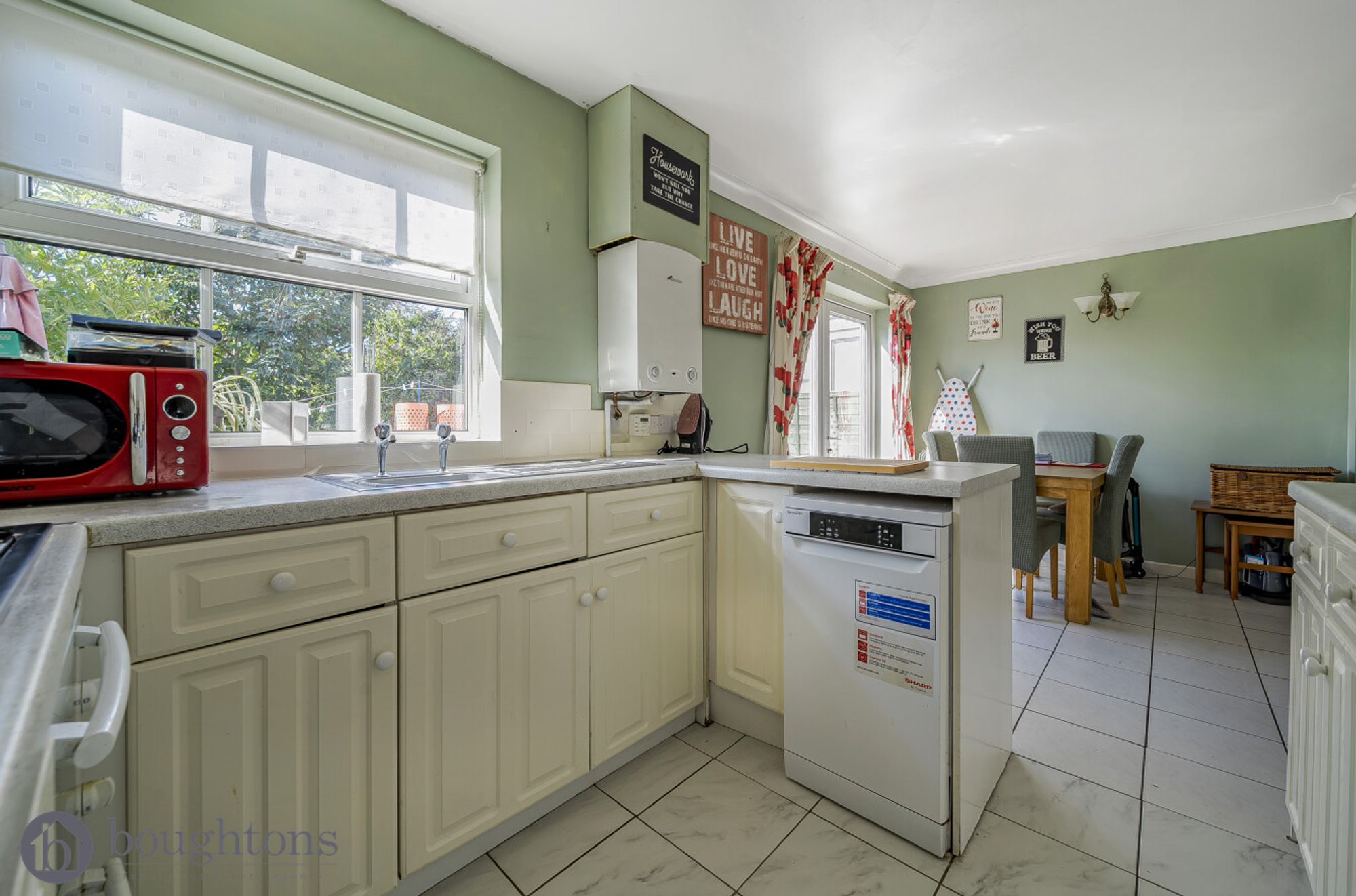 3 bed semi-detached house for sale in Forrester Drive, Brackley  - Property Image 9