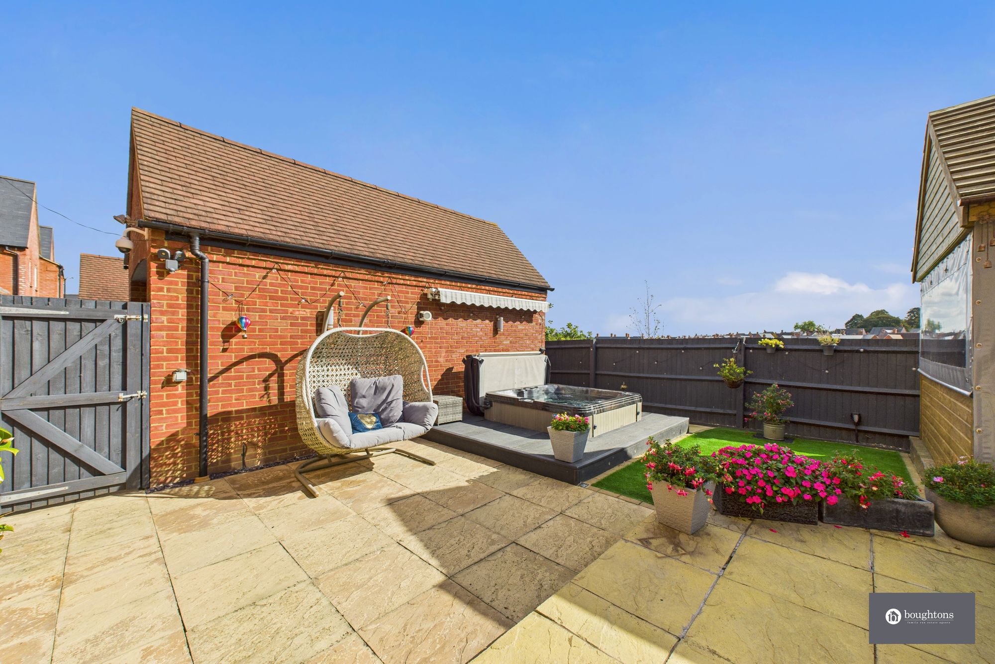 4 bed detached house for sale in Desdemona Way, Brackley 3