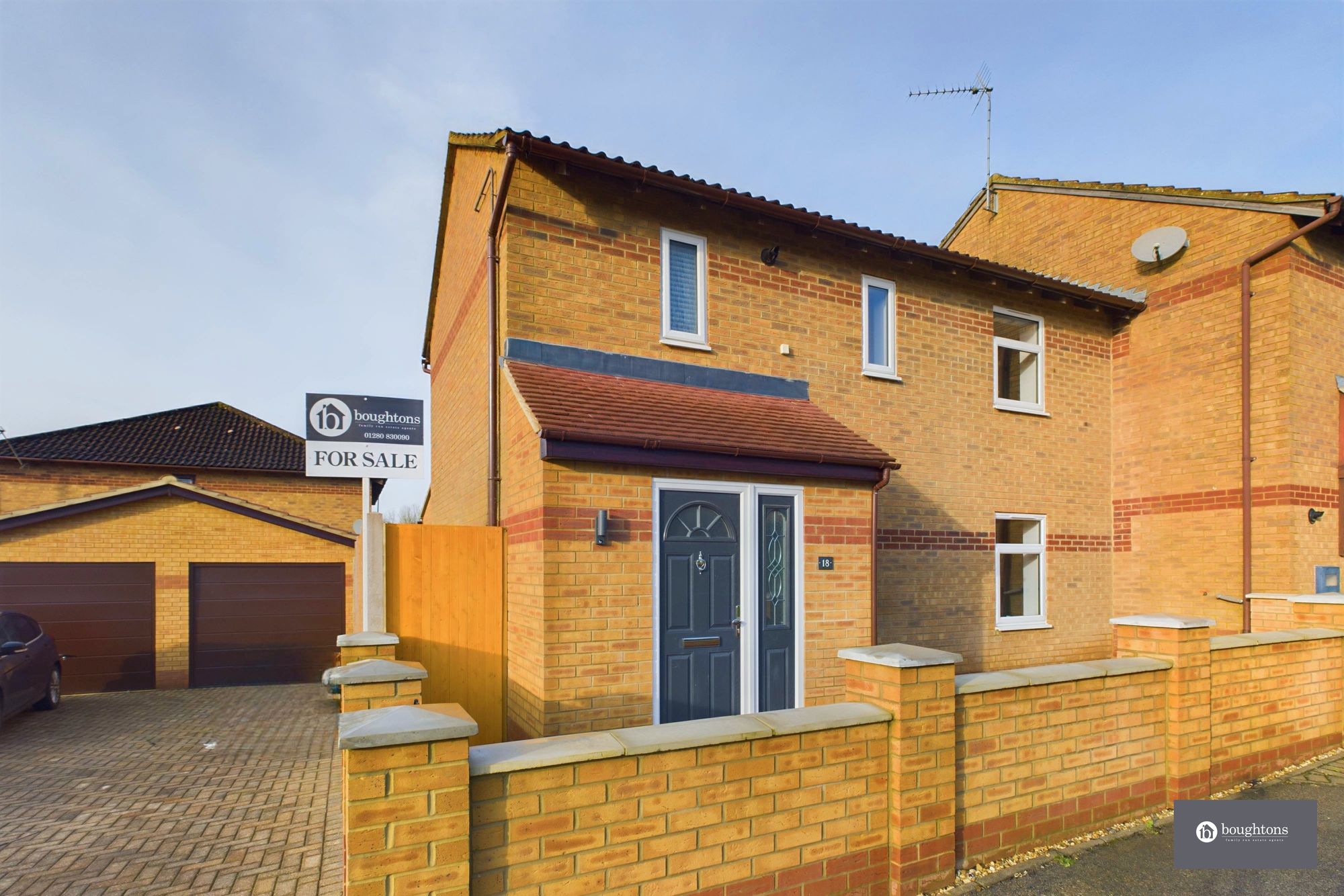 3 bed semi-detached house for sale in Johnson Avenue, Brackley  - Property Image 1