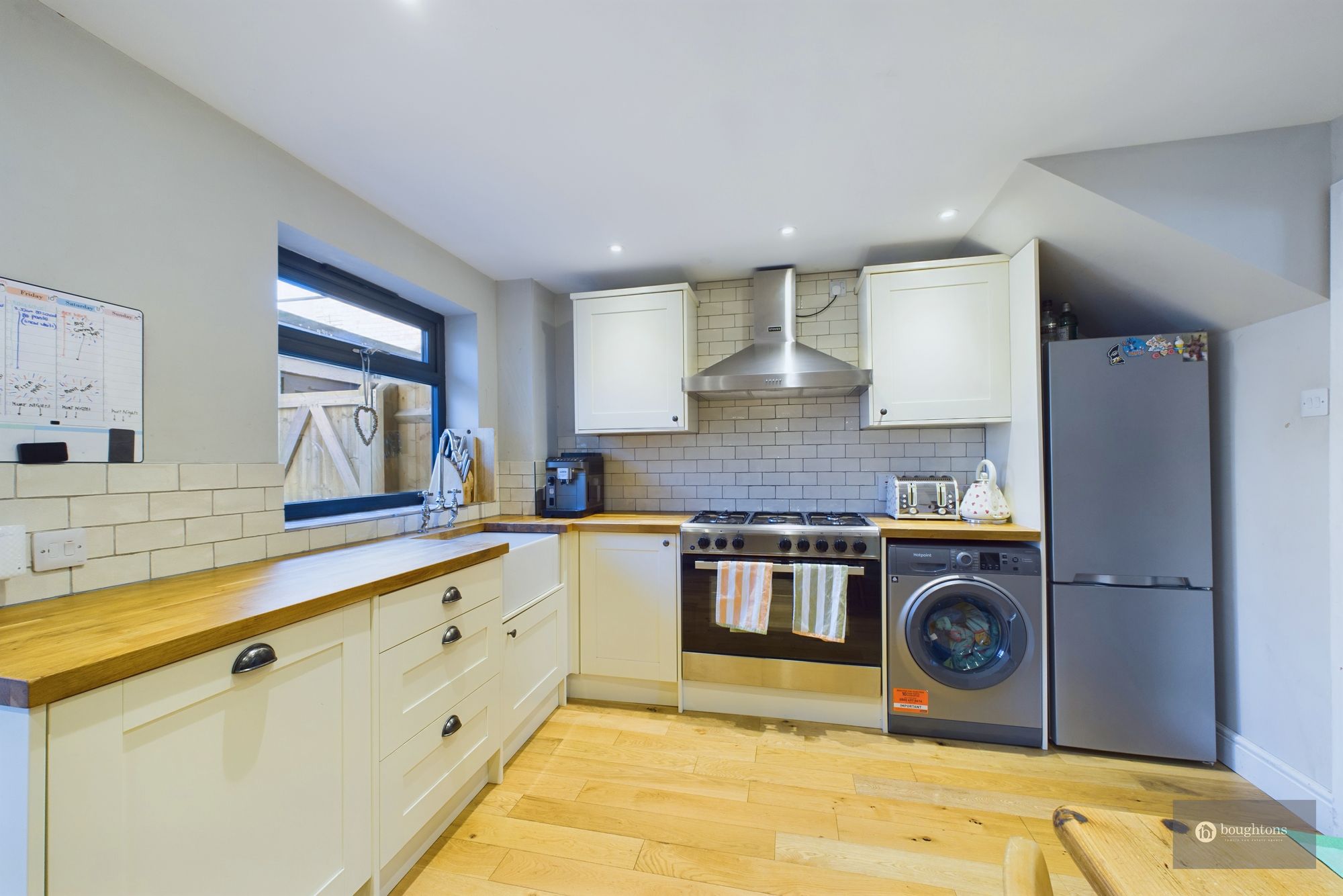 3 bed semi-detached house for sale in Glebe Drive, Brackley  - Property Image 2