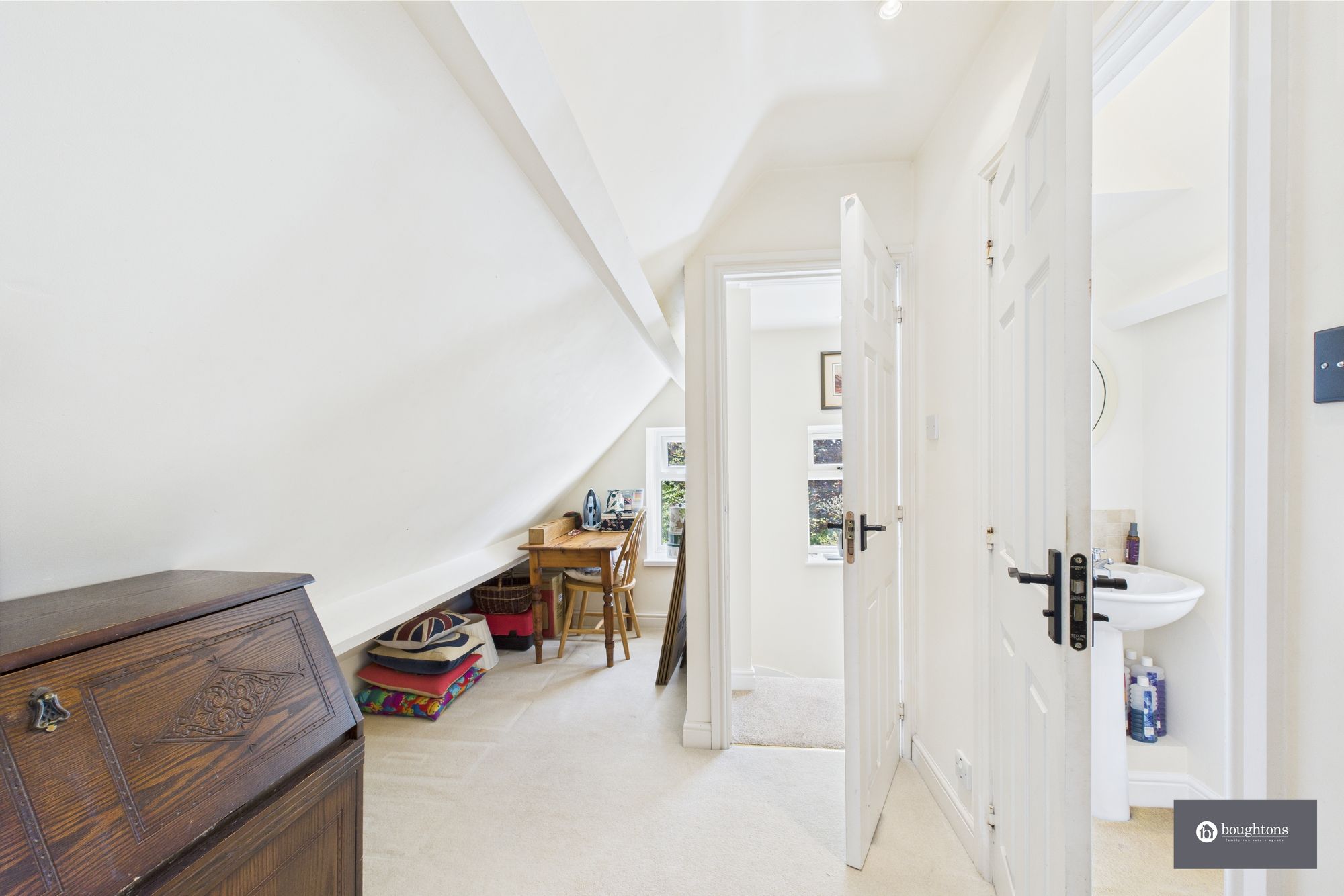 4 bed end of terrace house for sale in The Glebe, Banbury  - Property Image 22