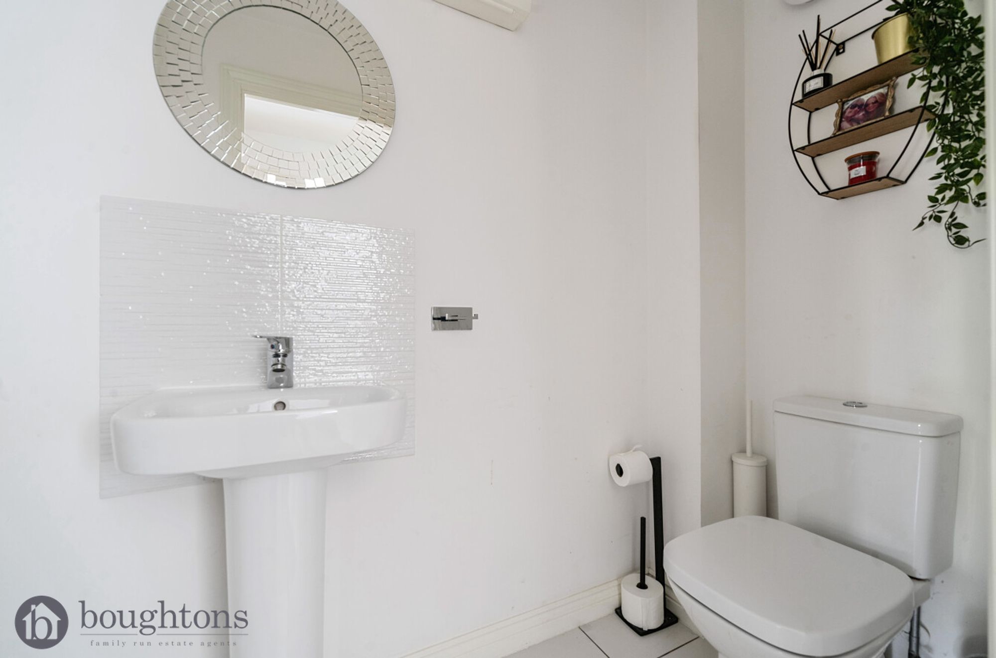 3 bed house for sale in Poppyfields Way, Brackley  - Property Image 9