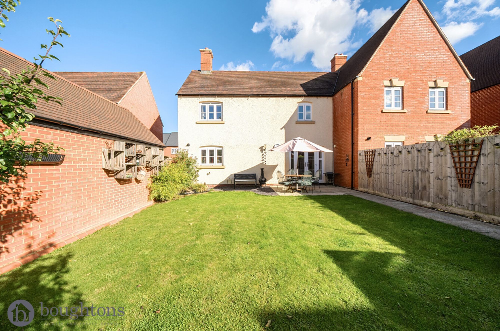 3 bed semi-detached house for sale in Marne Way, Brackley  - Property Image 18