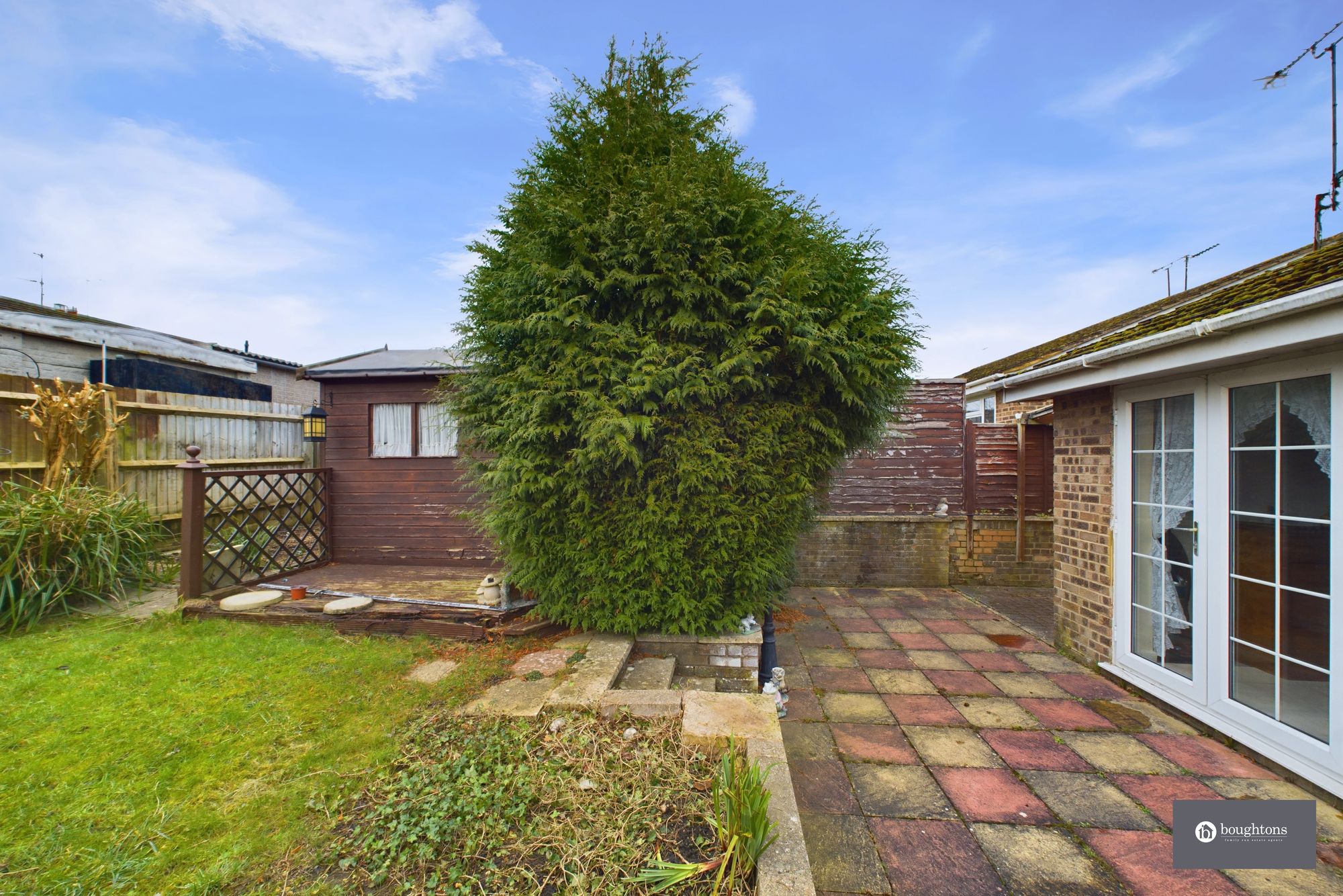 2 bed semi-detached bungalow for sale in Ellesmere Avenue, Brackley  - Property Image 14