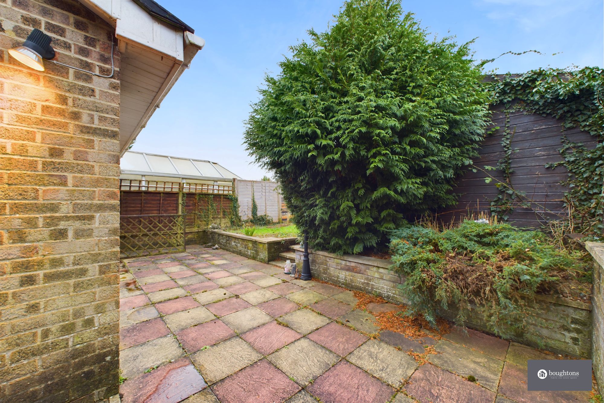 2 bed semi-detached bungalow for sale in Ellesmere Avenue, Brackley  - Property Image 15