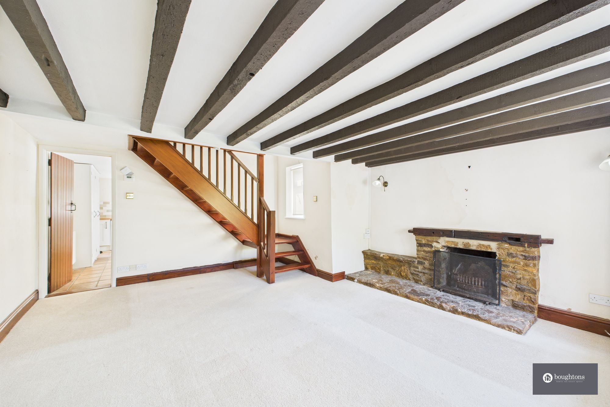 3 bed end of terrace house for sale in Mill Lane, Croughton, NN13  - Property Image 3