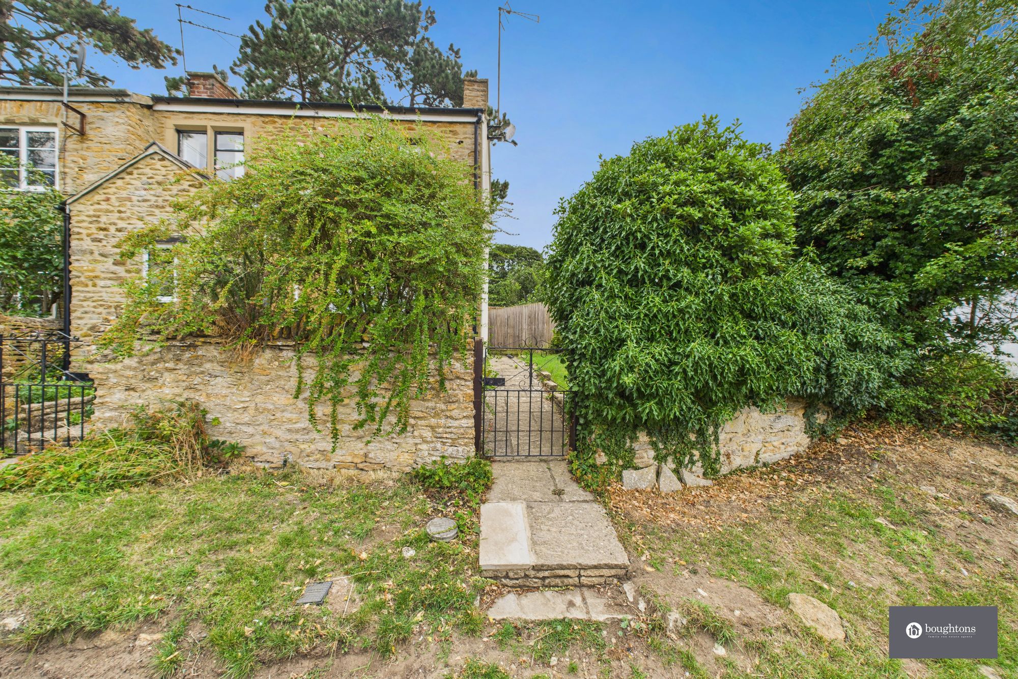 3 bed end of terrace house for sale in Mill Lane, Brackley 15