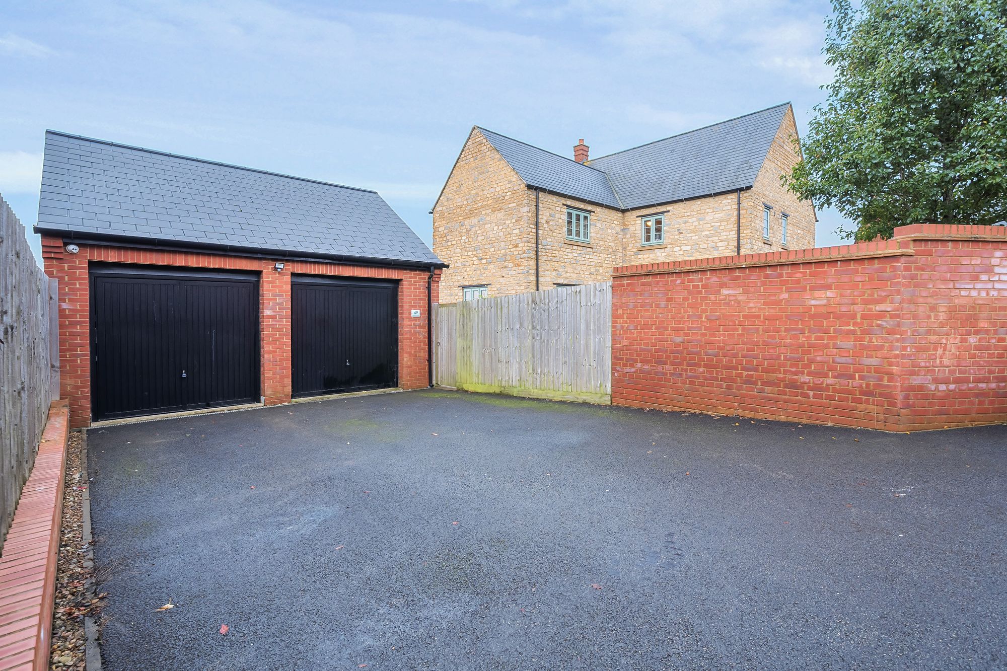 5 bed detached house for sale in Lagonda Drive, Brackley  - Property Image 22