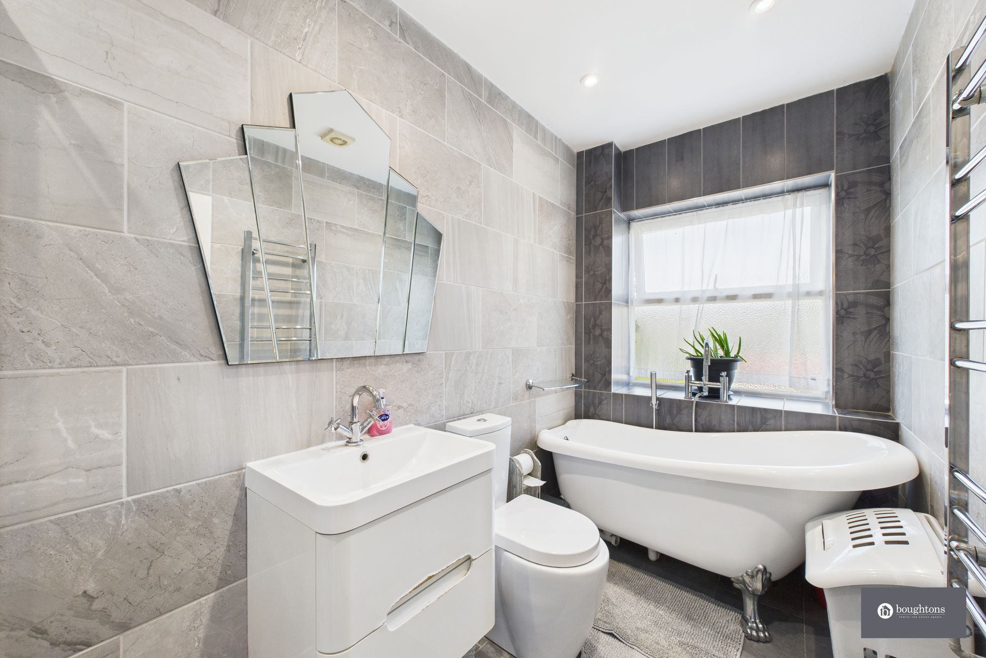 3 bed terraced house for sale in Halse Road, Brackley, NN13 2