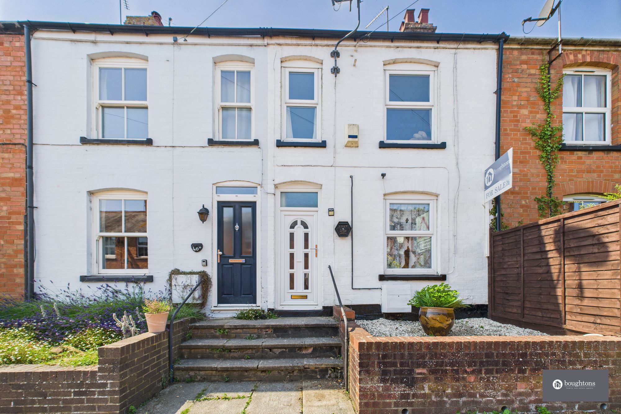 3 bed terraced house for sale in Halse Road, Brackley  - Property Image 1