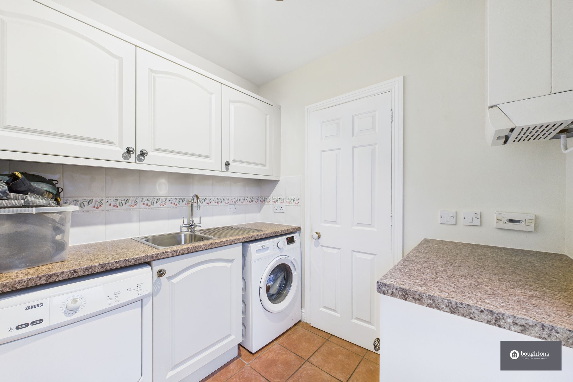 5 bed detached house for sale in Edgewood, Brackley, NN13  - Property Image 13