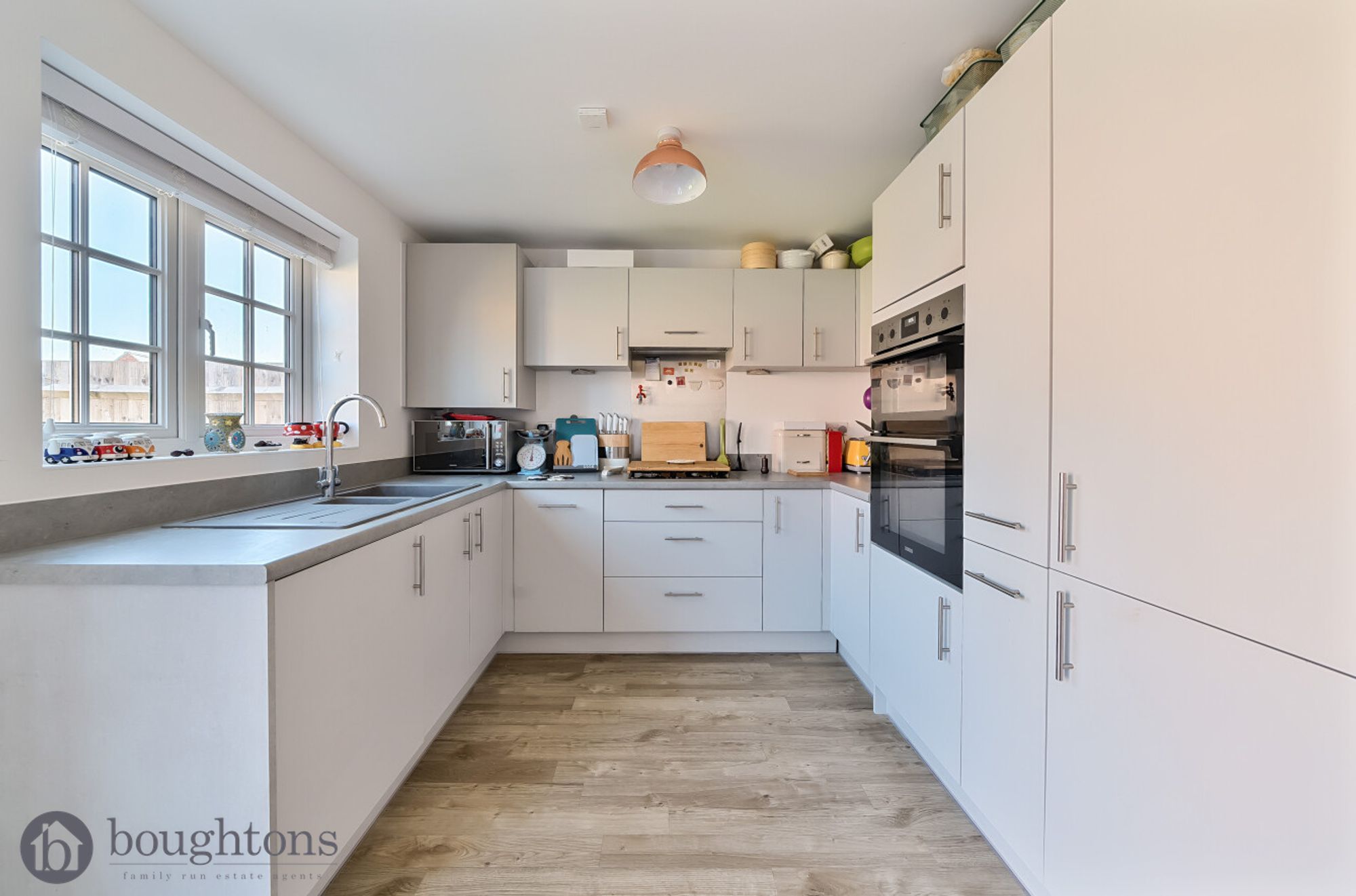 3 bed mid-terraced house for sale in Gold Avenue, Brackley  - Property Image 2