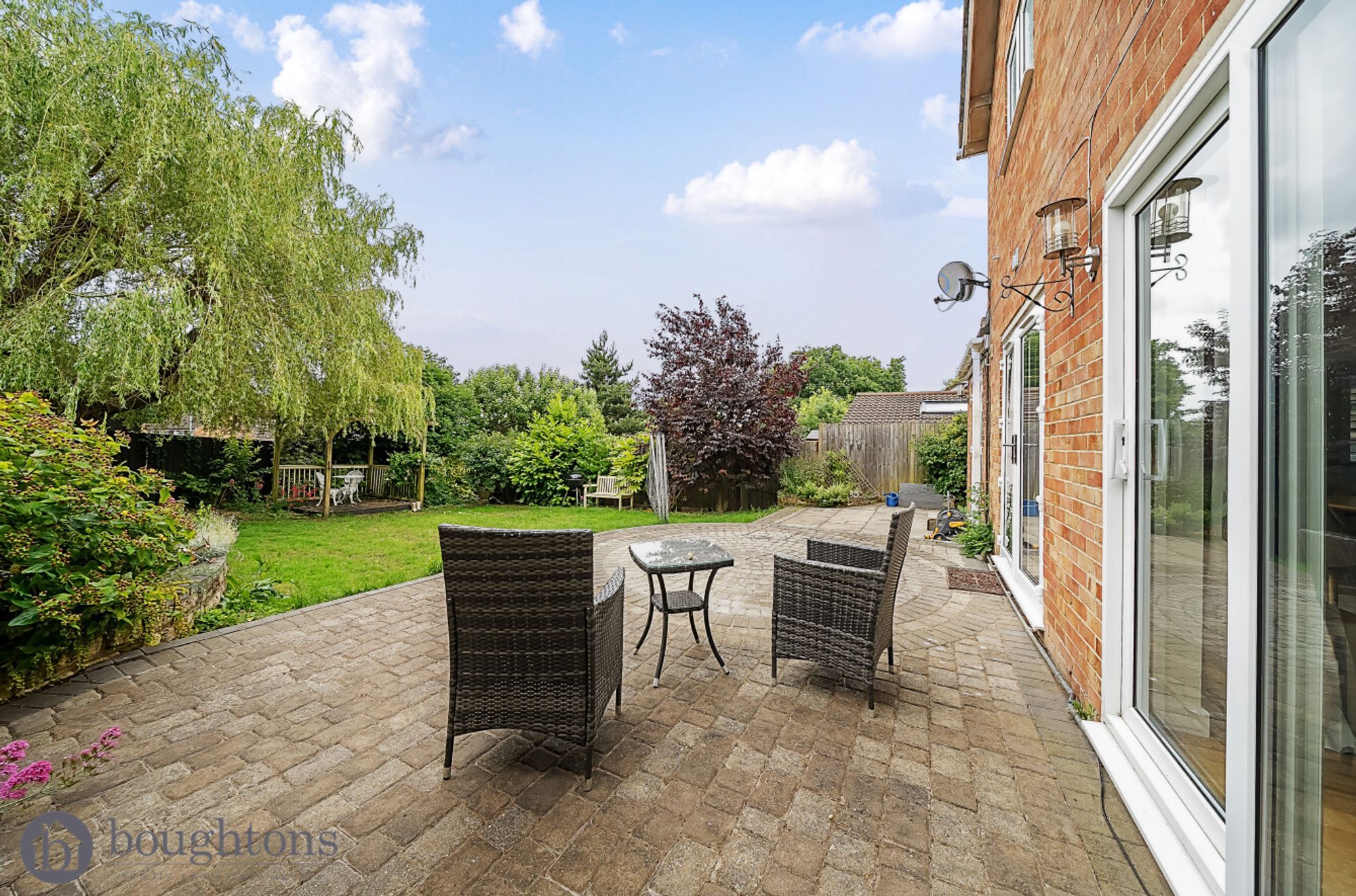 3 bed house for sale in Valley Road, Brackley  - Property Image 2