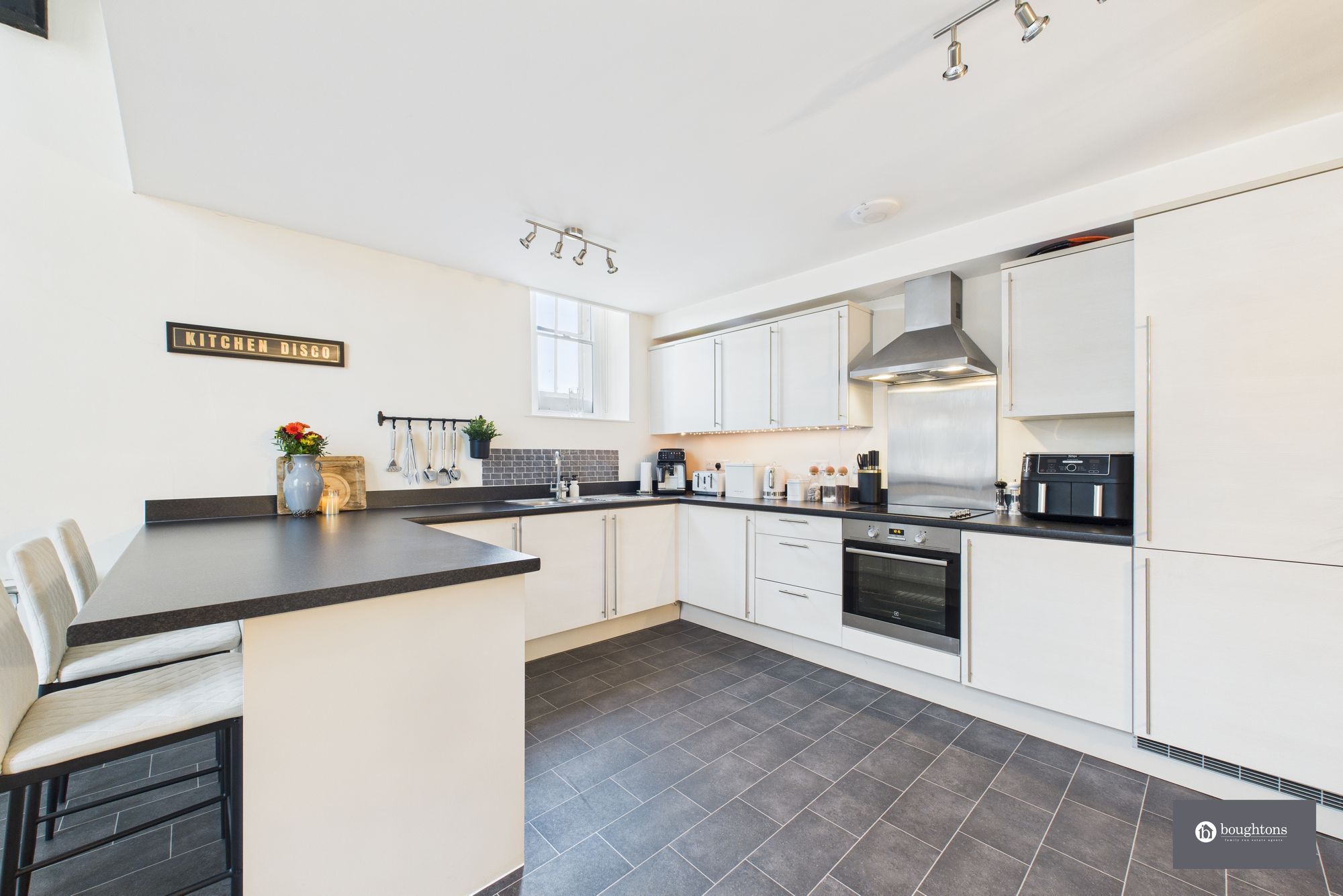 3 bed apartment for sale in High Street, Brackley 6
