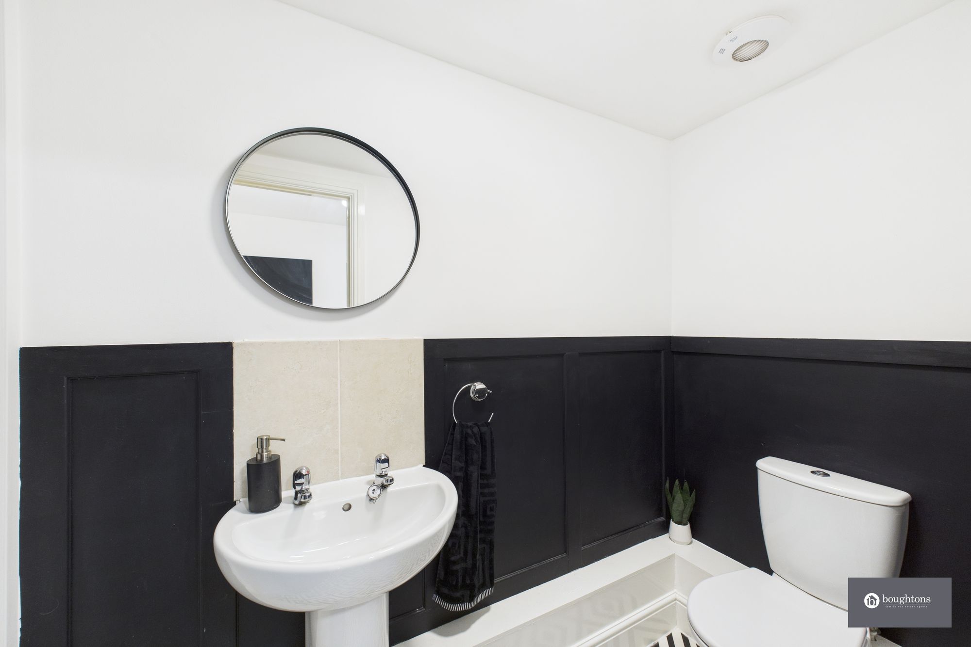 3 bed apartment for sale in High Street, Brackley 12