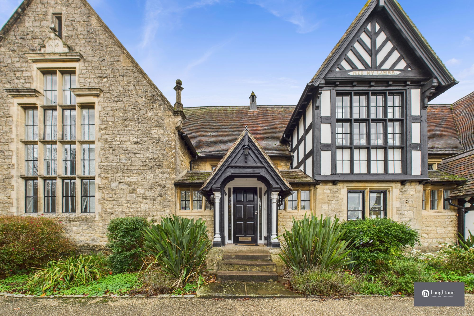 3 bed apartment for sale in High Street, Brackley  - Property Image 1