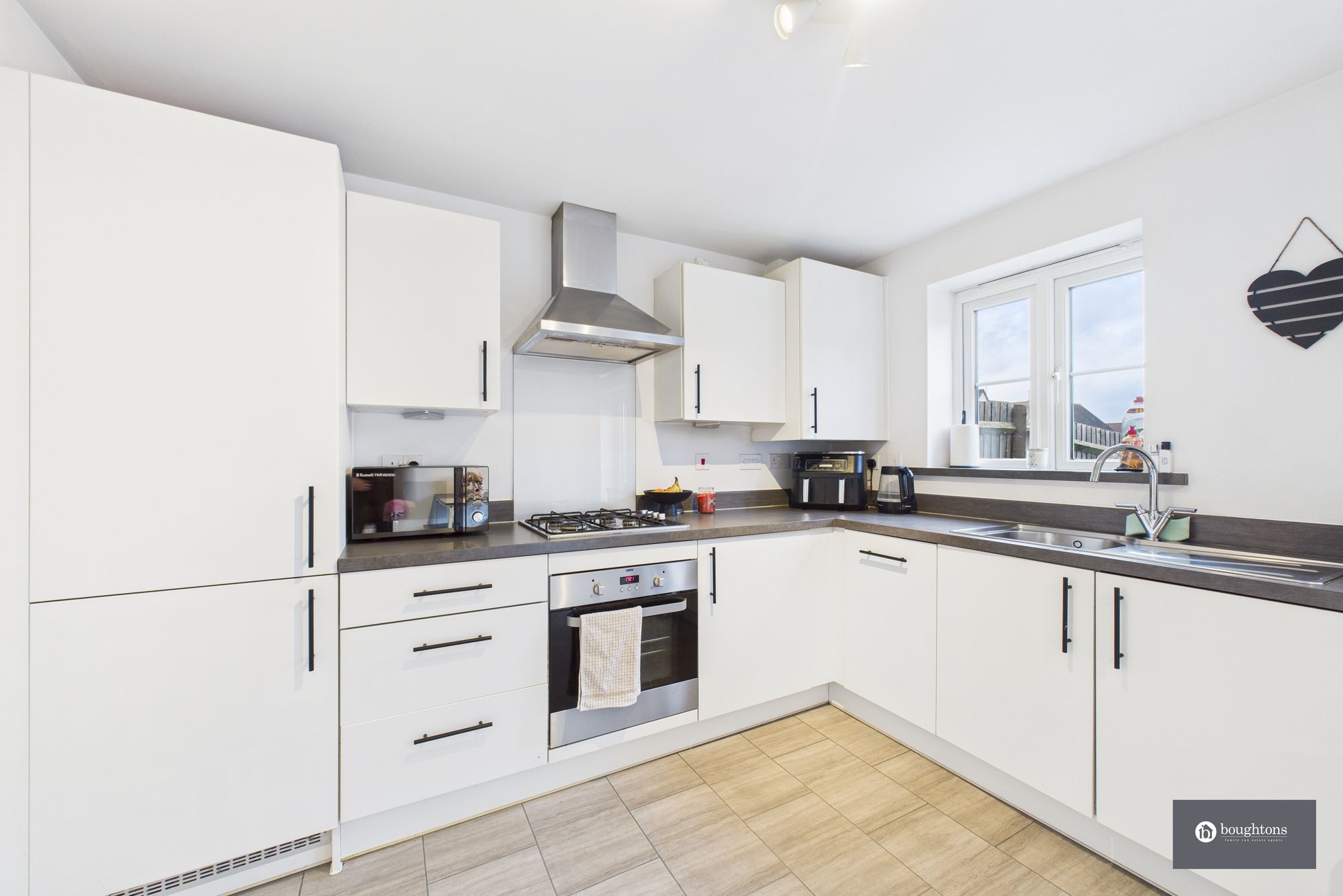 3 bed end of terrace house for sale in Juno Crescent, Brackley, NN13  - Property Image 7