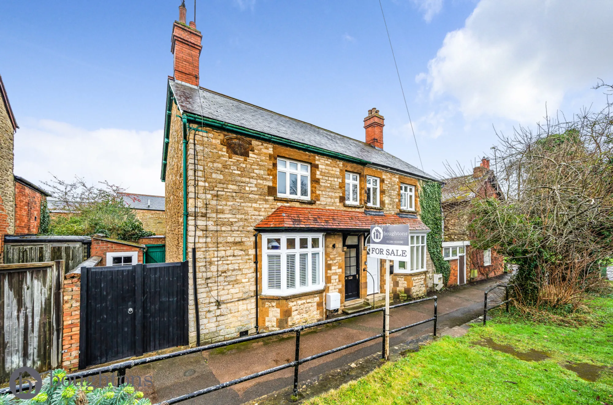 3 bed semi-detached house for sale in Bridge Street, Brackley  - Property Image 3