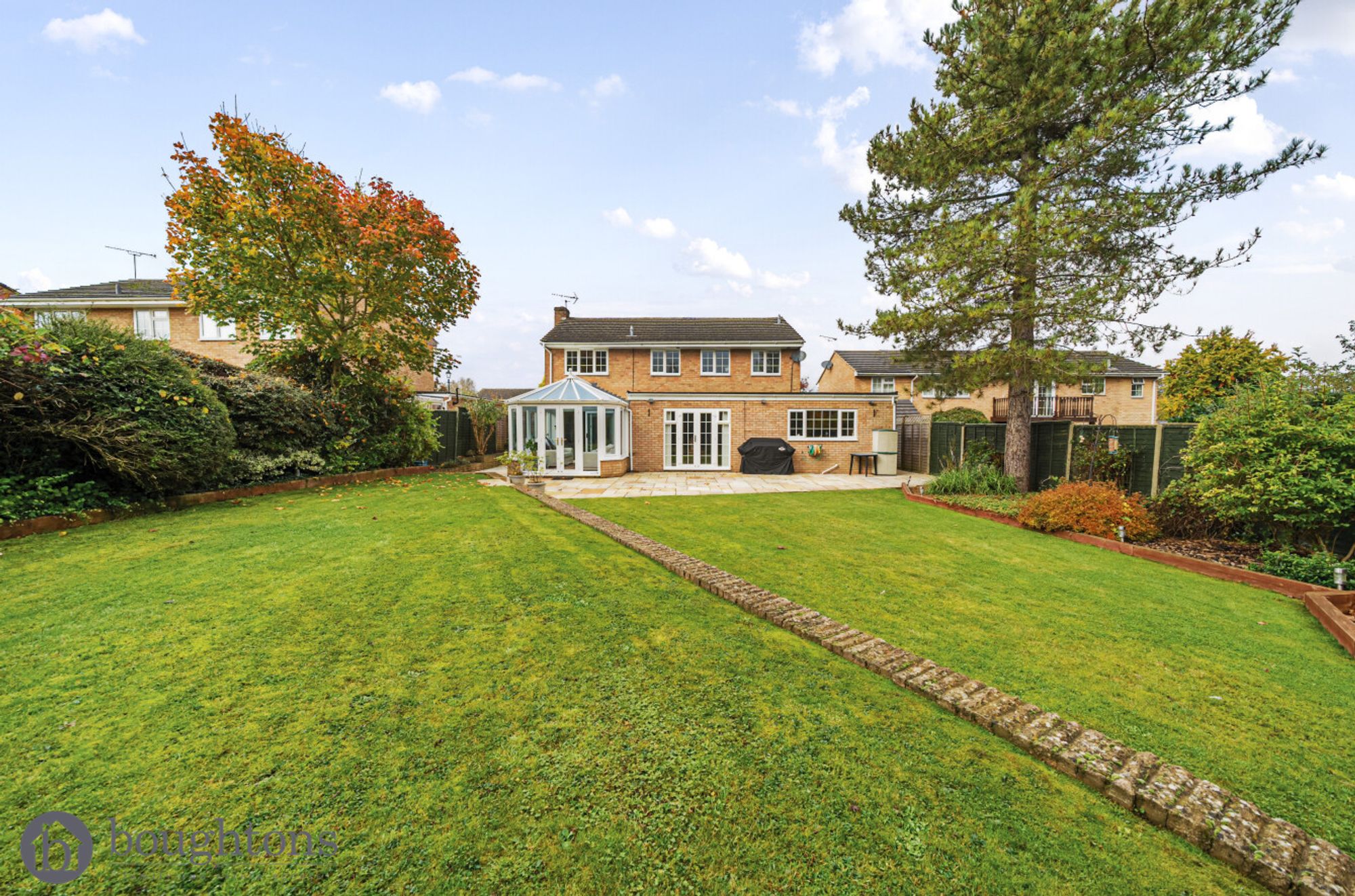 4 bed detached house for sale in Church Leys, Brackley  - Property Image 2