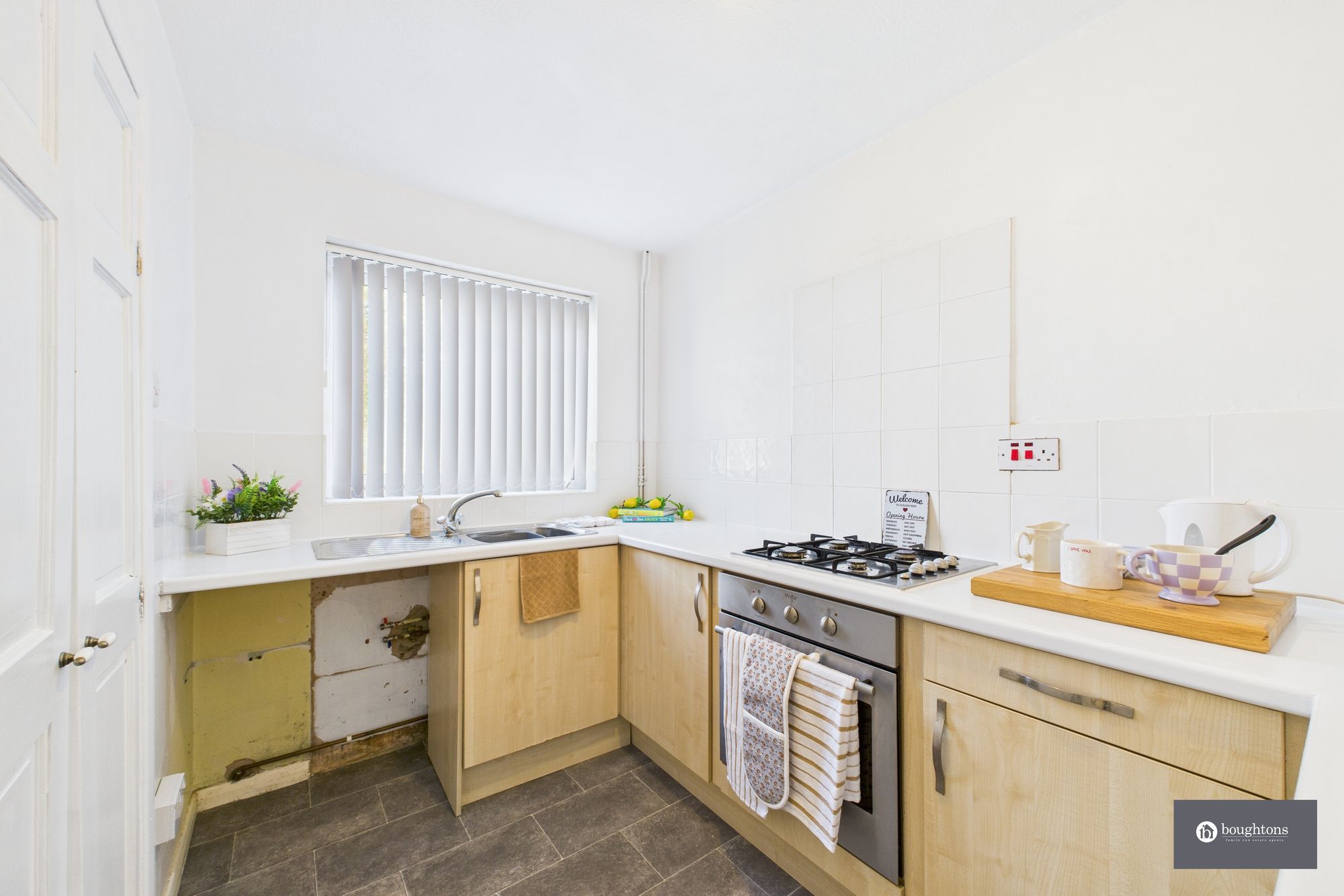 2 bed mid-terraced house for sale in Egerton Close, Brackley 2