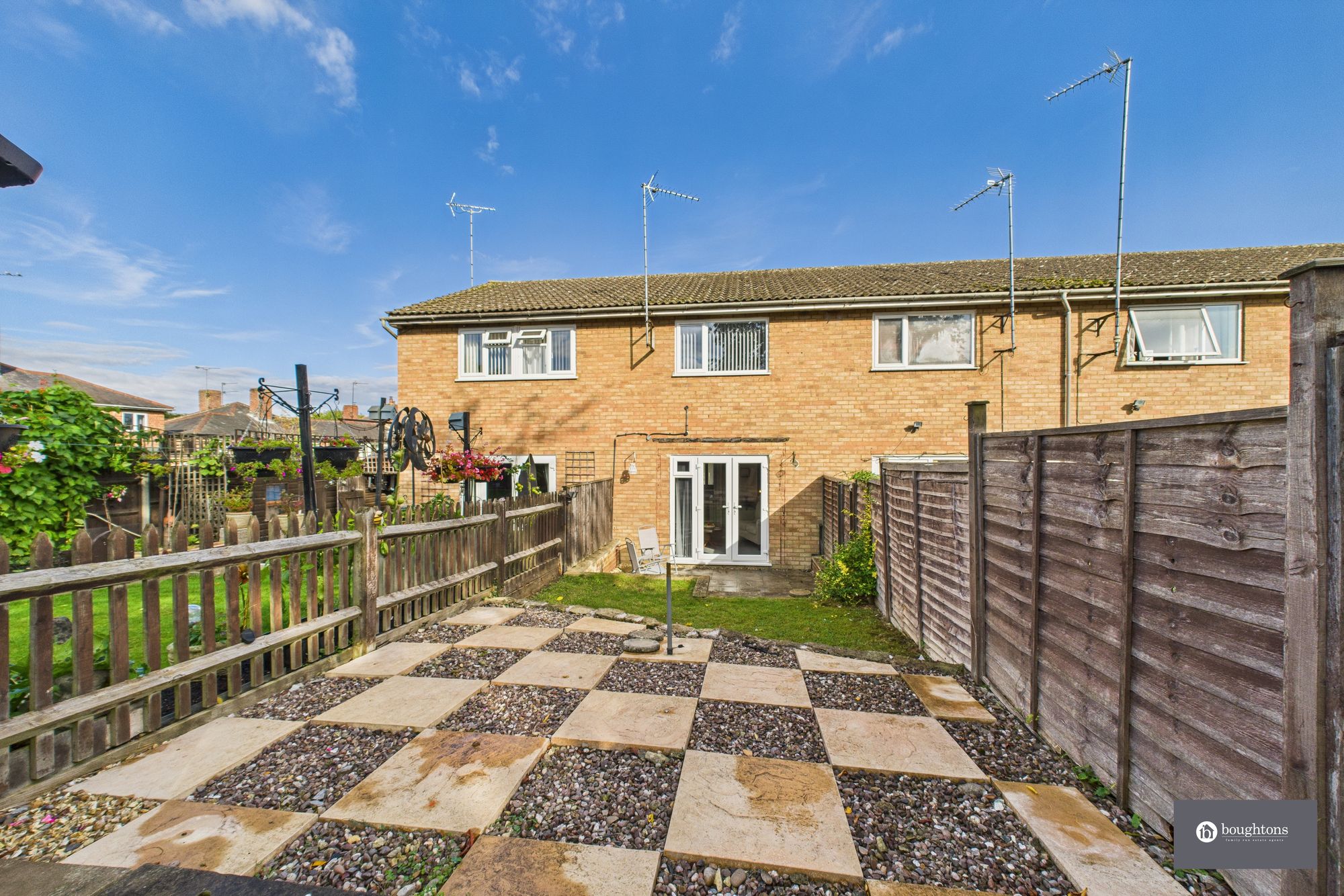 2 bed mid-terraced house for sale in Egerton Close, Brackley 16