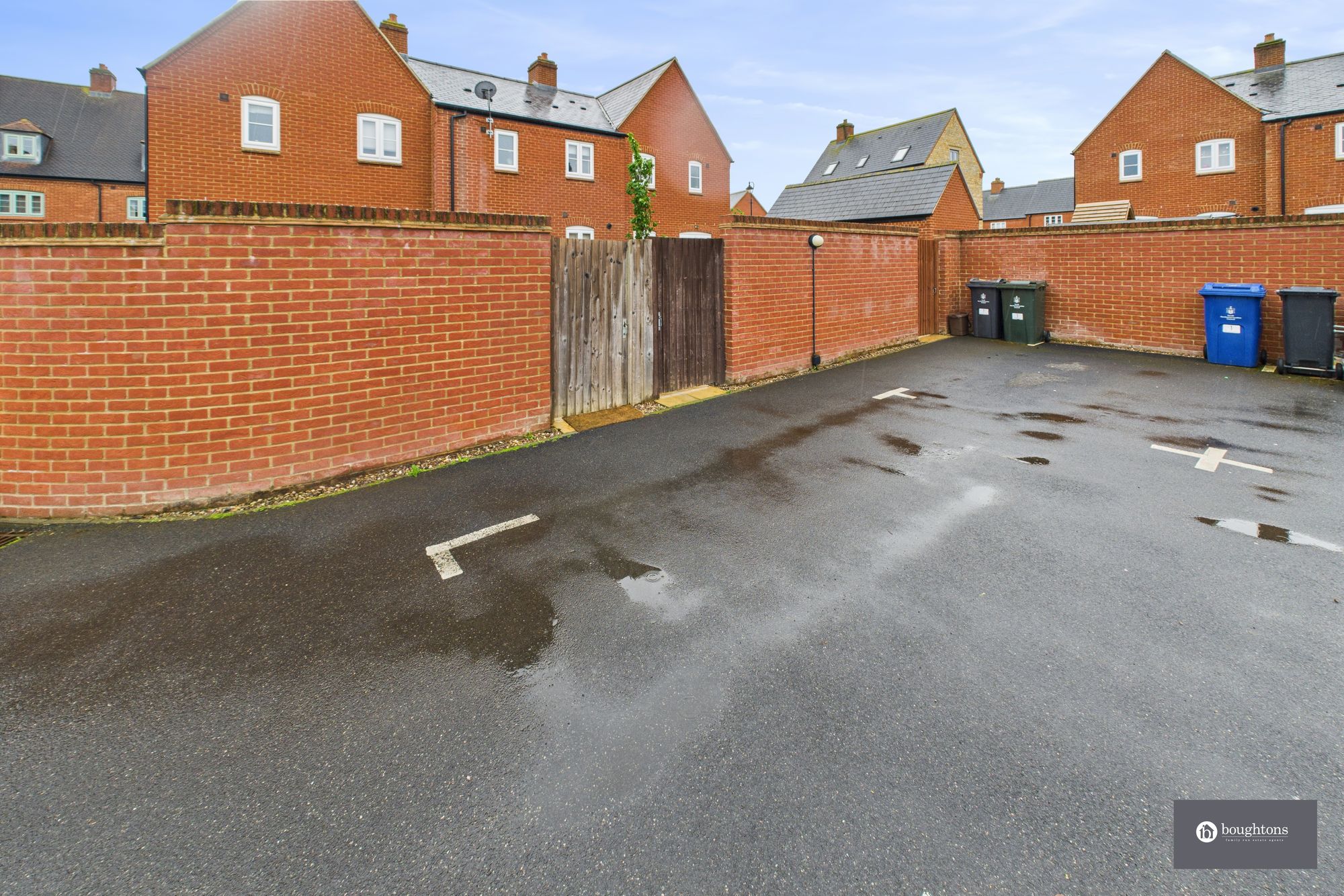 3 bed end of terrace house for sale in Calypso Lane, Brackley  - Property Image 24