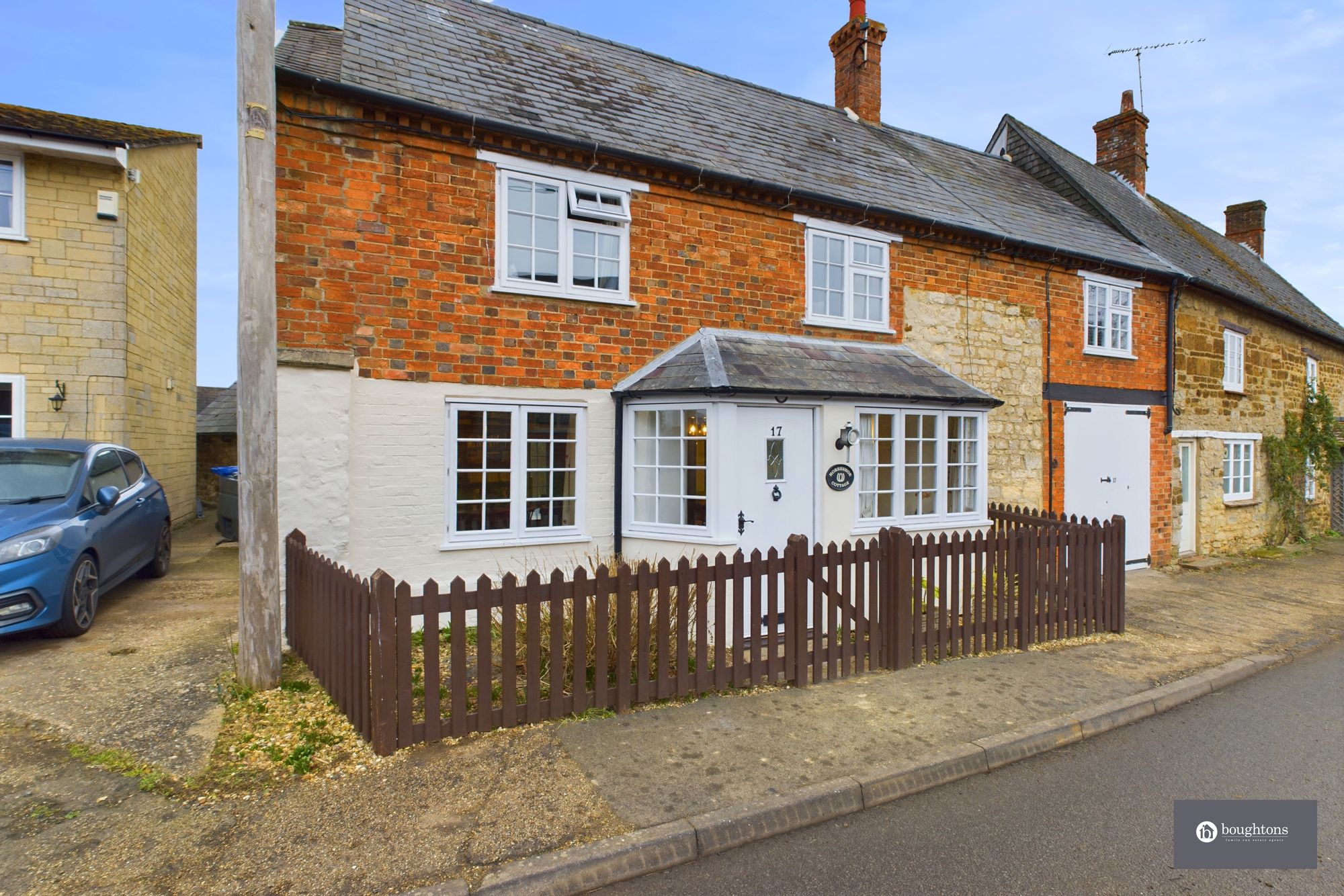 3 bed semi-detached house for sale in Greenside, Towcester  - Property Image 5