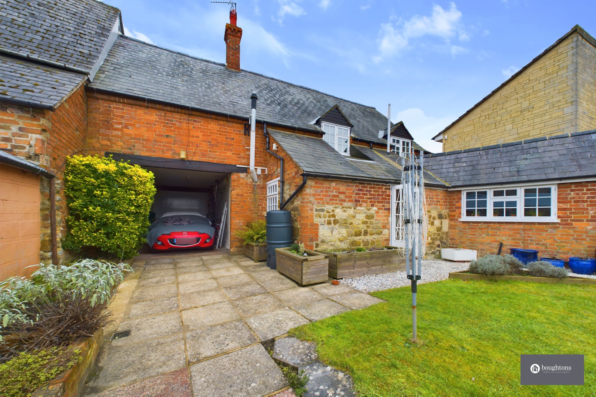 3 bed semi-detached house for sale in Greenside, Towcester  - Property Image 28