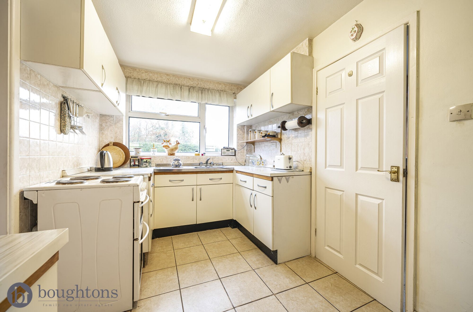 3 bed detached house for sale in Halse Road, Brackley  - Property Image 7