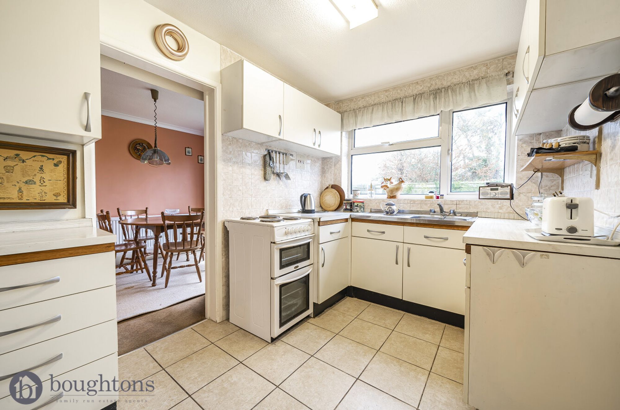 3 bed detached house for sale in Halse Road, Brackley  - Property Image 4